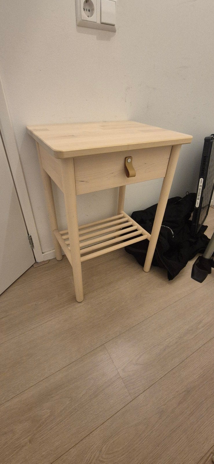 IKEA BJÖRKSNÄS nachtkastje, Ophalen, Minder dan 45 cm, 55 tot 70 cm, Zo goed als nieuw