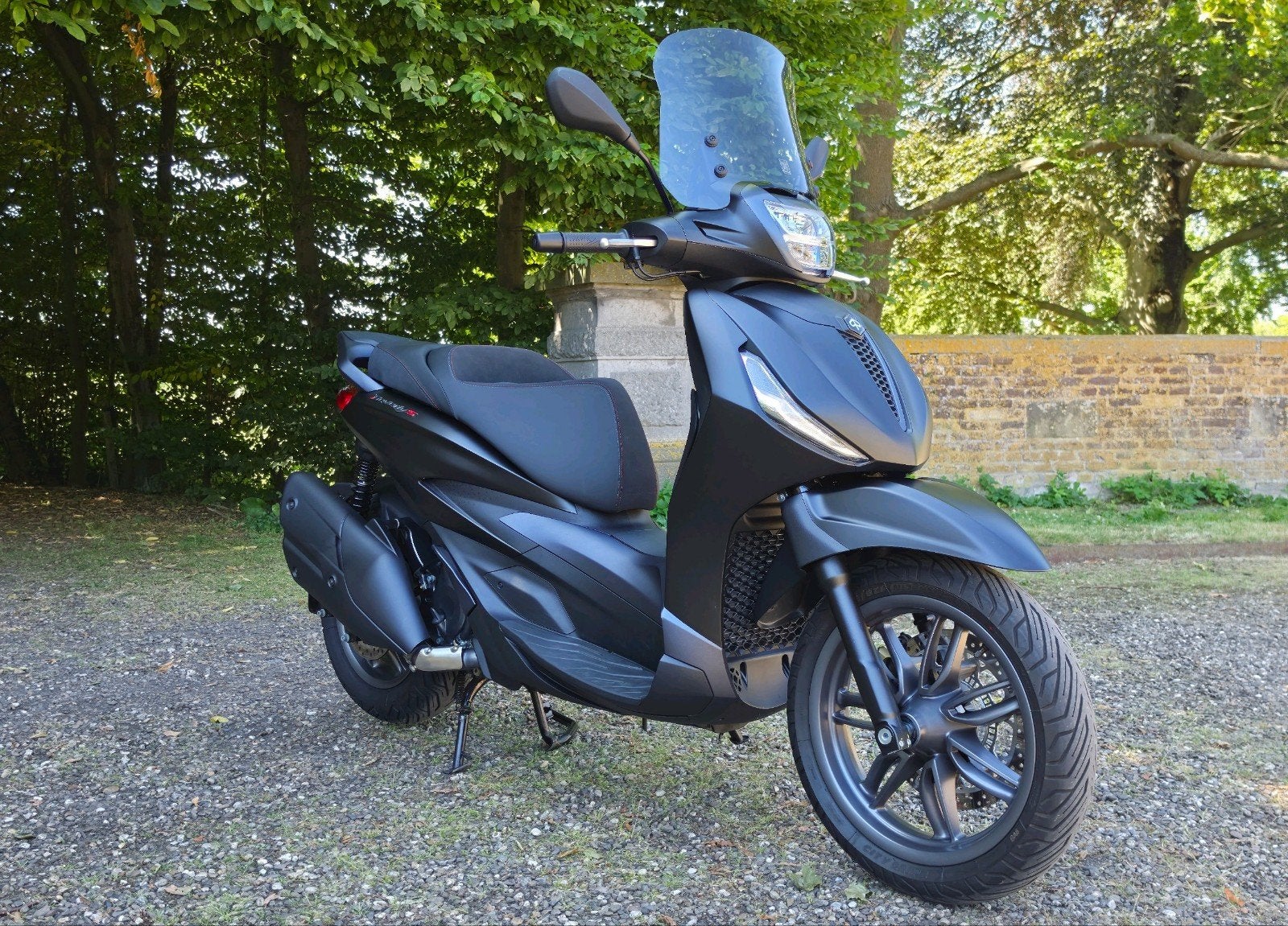 Piaggio Beverly S 400 HPE 2023 | 8.700 km | Topstaat, Motoren, Motoren | Piaggio, Scooter, Occasion, Particulier, 399 cc