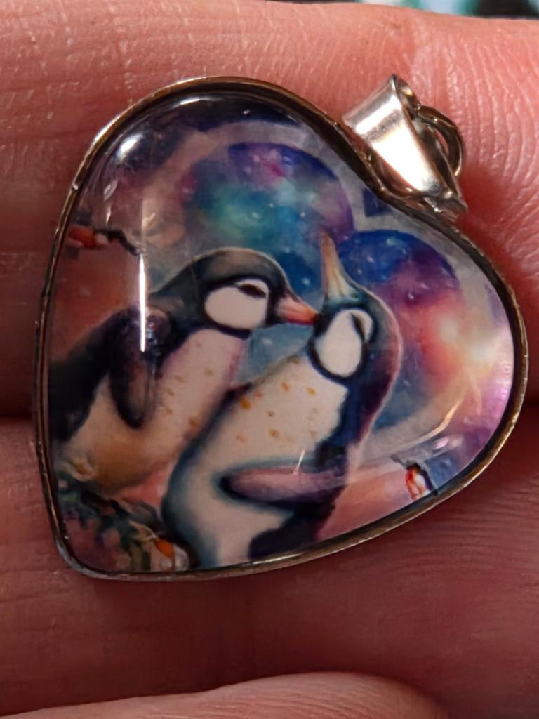Hartvormige hanger met pinguïns en sterrenhemel, Ophalen of Verzenden, Nieuw, Glas of Kristal, Dier