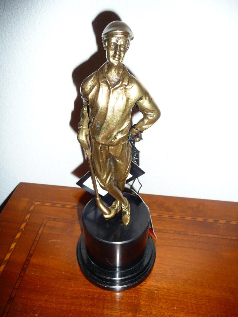 Nieuw beeld golfer golfspeler brons op sokkel., Ophalen of Verzenden