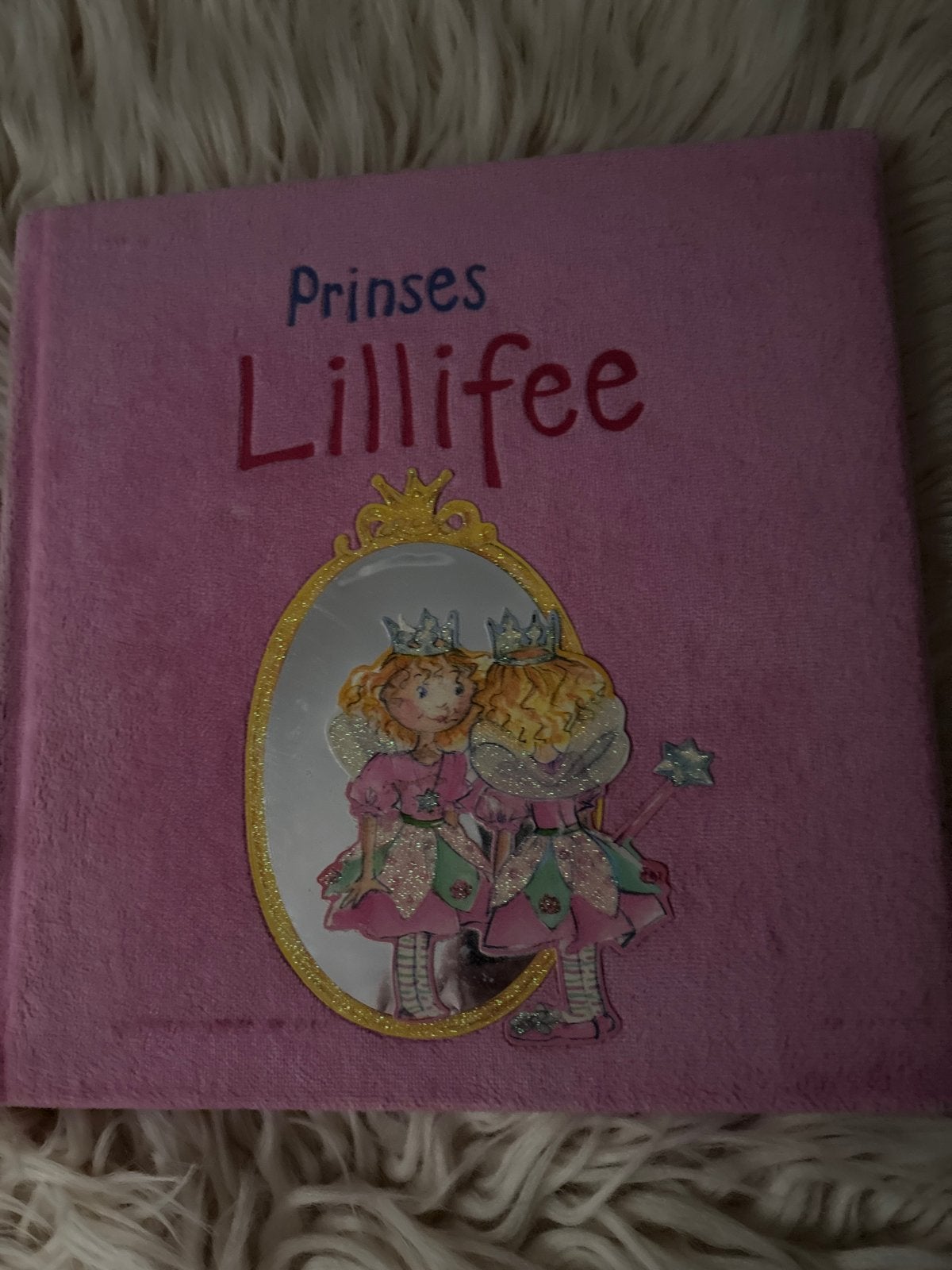 Prinses Lillifee boek - Zo goed als nieuw, Ophalen of Verzenden, Zo goed als nieuw, Sprookjes