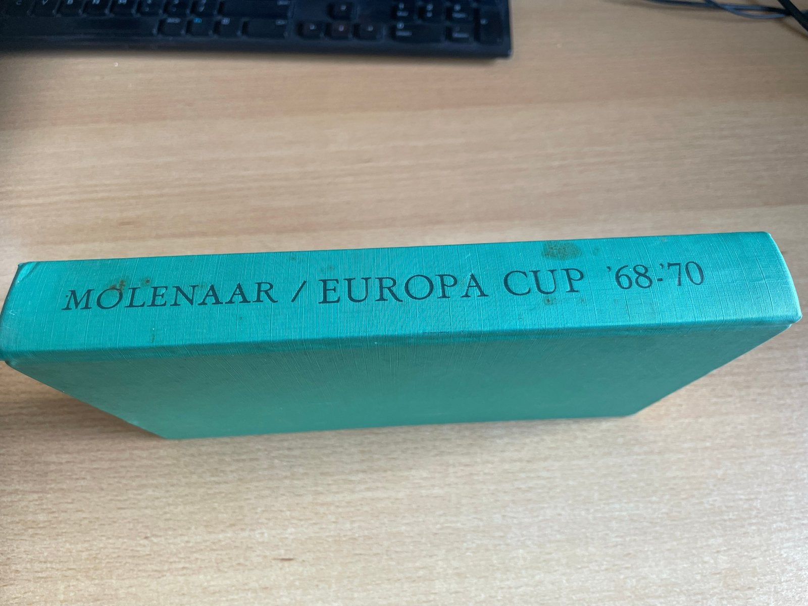 Hans Molenaar - Europa Cup '68-'70 (Voetbalboek), Ophalen of Verzenden, Gelezen, Balsport
