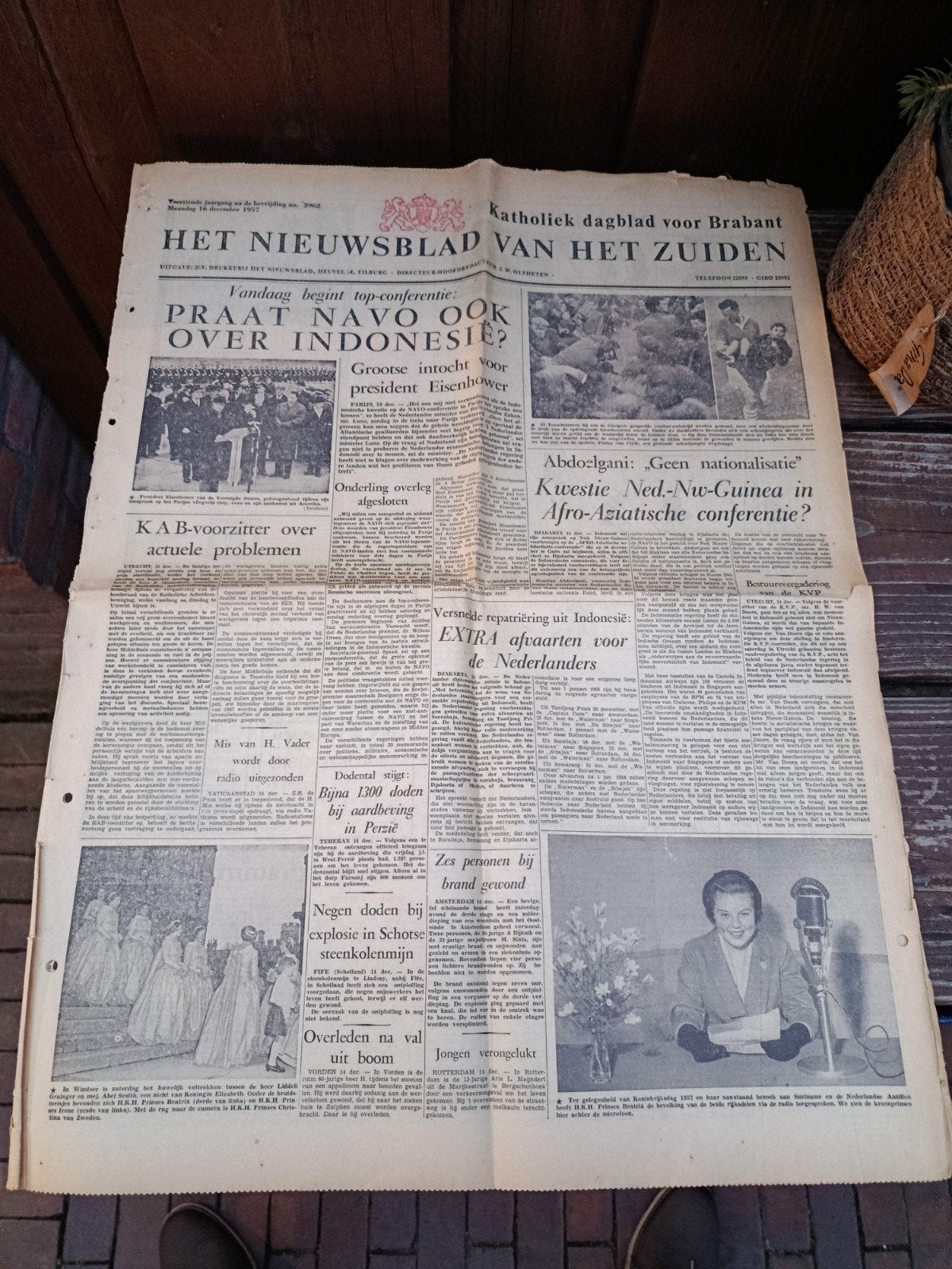 Het nieuwsblad van het zuiden , 16 december 1957 Brabant, Ophalen of Verzenden, 1940 tot 1960, Krant