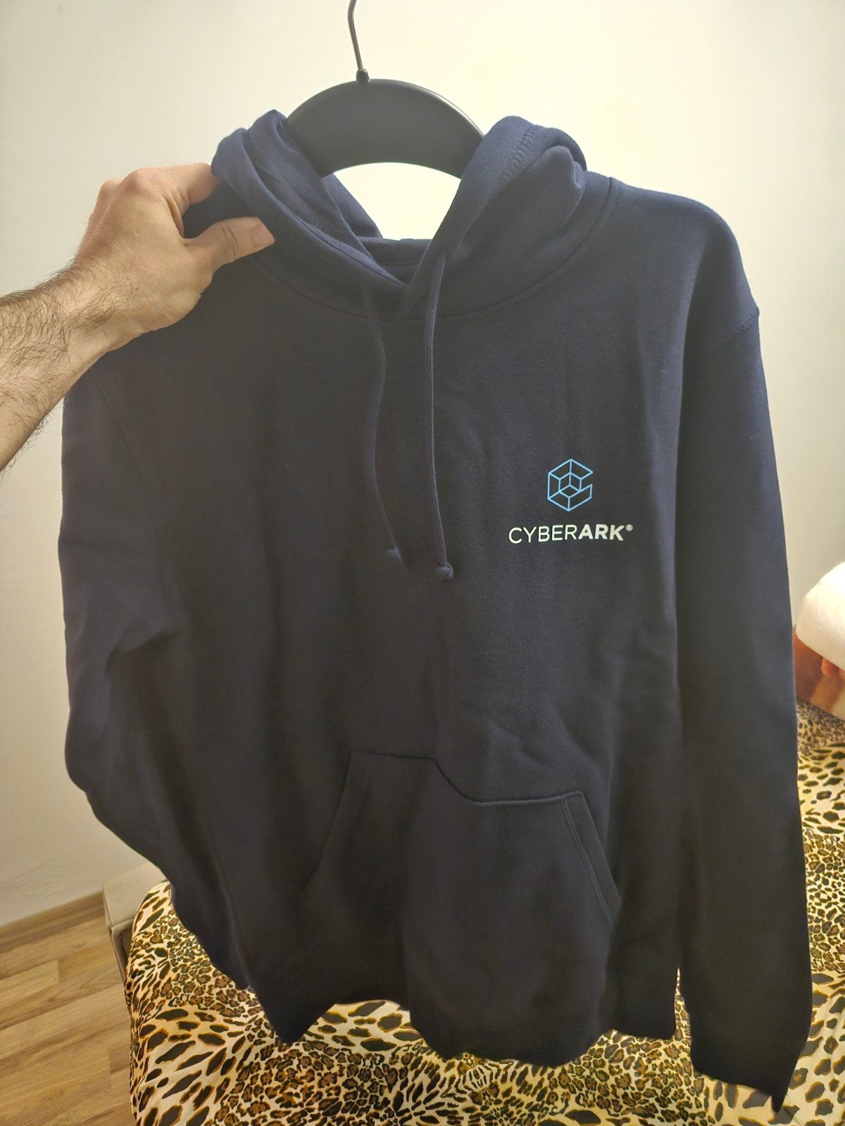 CyberArk Hoodie Trui, Kleding | Heren, Ophalen of Verzenden, Nieuw, Maat 52/54 (L)