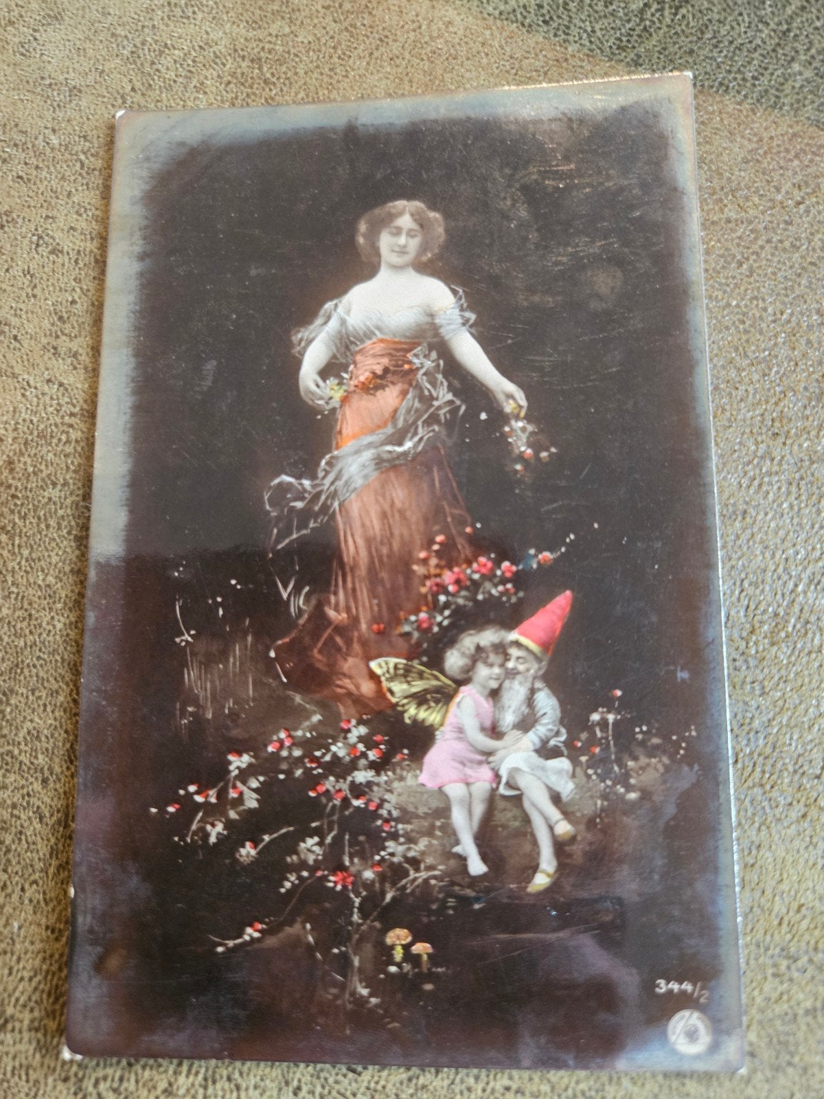 Vrouw met  Elfje kabouter  (1905), Ophalen of Verzenden, Voor 1920, Gelopen