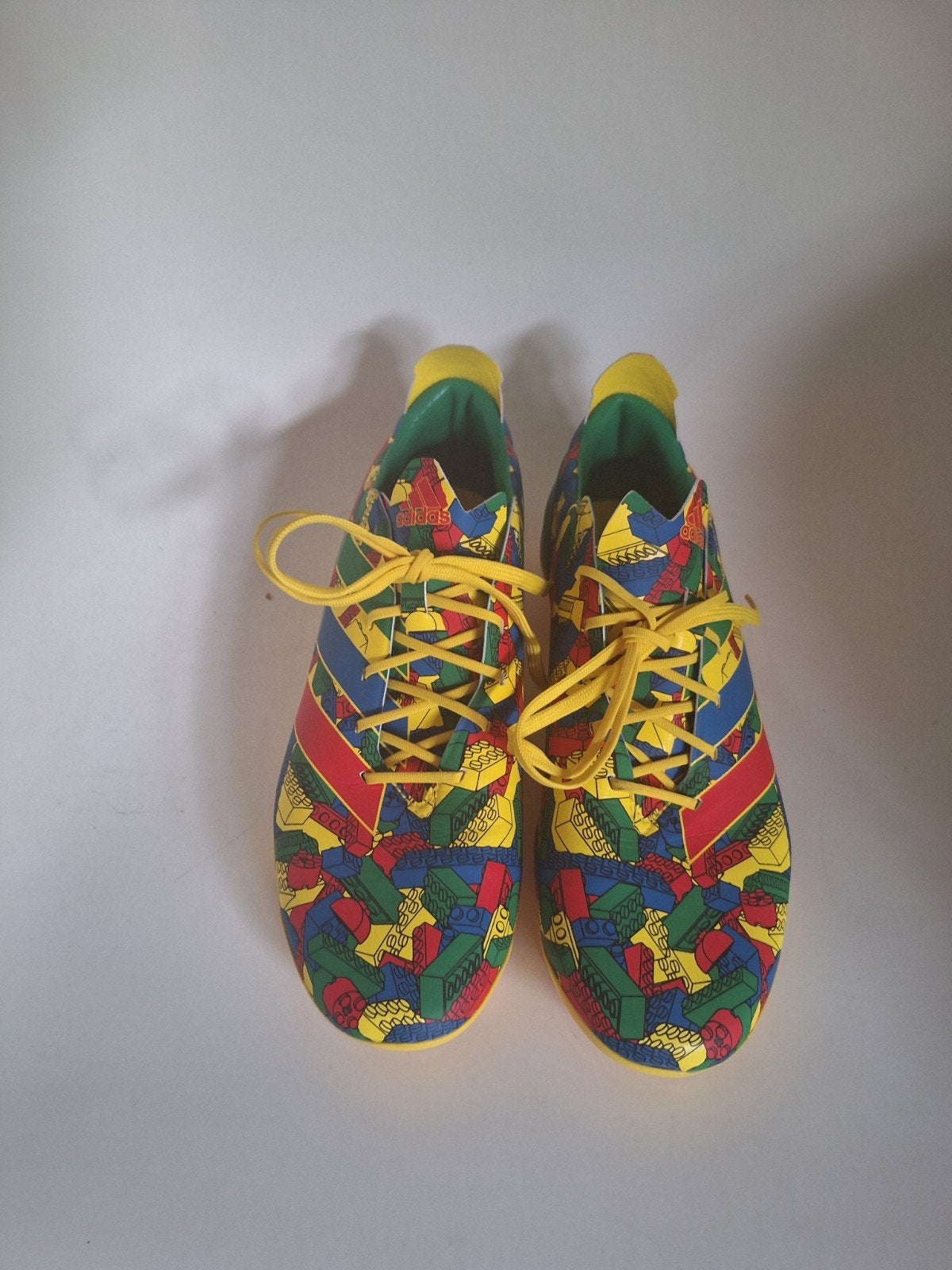 Nieuwe Adidas Lego voetbalschoenen maat 43 ⅓, Ophalen of Verzenden, Nieuw, Schoenen