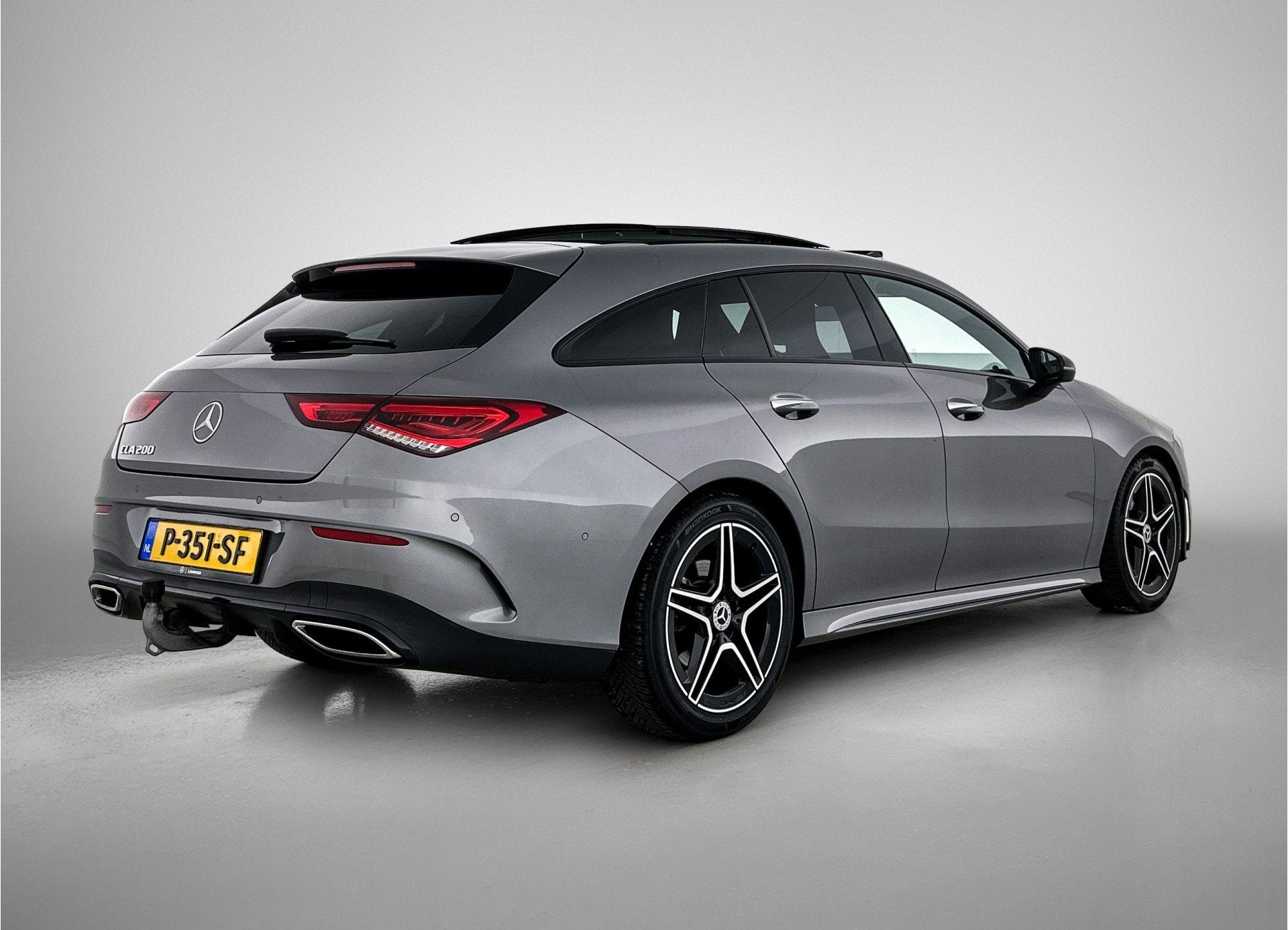 Mercedes-Benz CLA-Klasse Shooting Brake 200 AMG-line | Night, 730 kg, Gebruikt, 4 cilinders, 163 pk