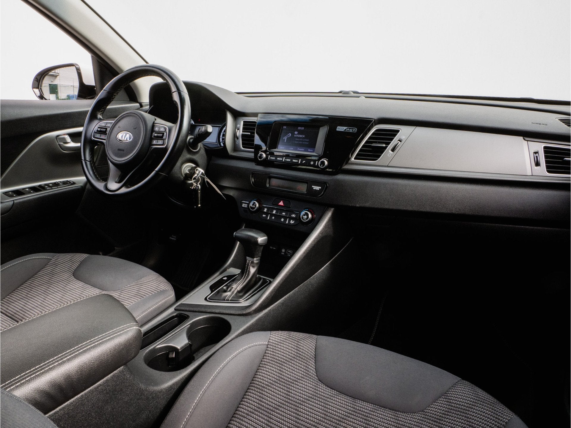 Kia Niro 1.6 GDi PHEV DynamicLine Trekhaak/ Adapt. cruise/ C, 8 kWh, Gebruikt, Met garantie (alle), Wit