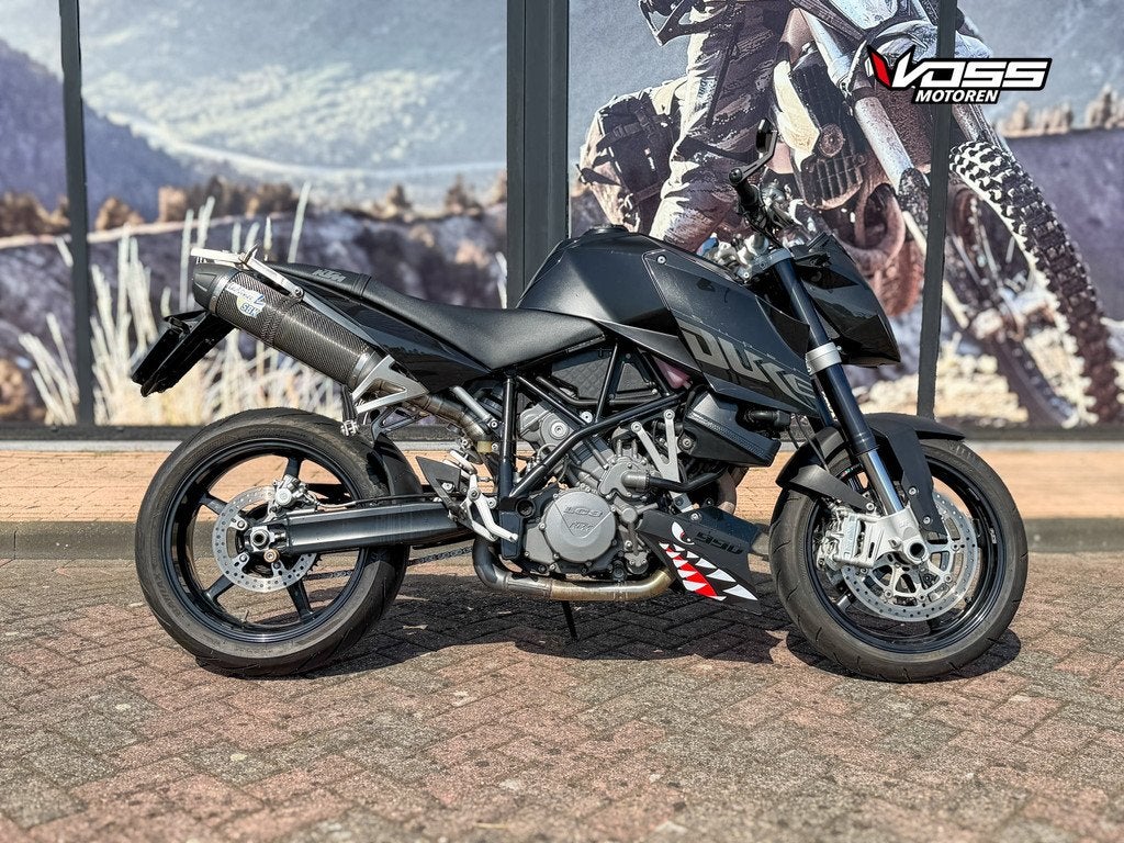 KTM 990 SUPERDUKE (bj 2008), Motoren, Motoren | KTM, Bedrijf, Meer dan 35 kW, KTM SPORTMOTORCYCLE NEDERLAND, Achterbroek 11 - unit 8
6596 MP  Milsbeek, NL