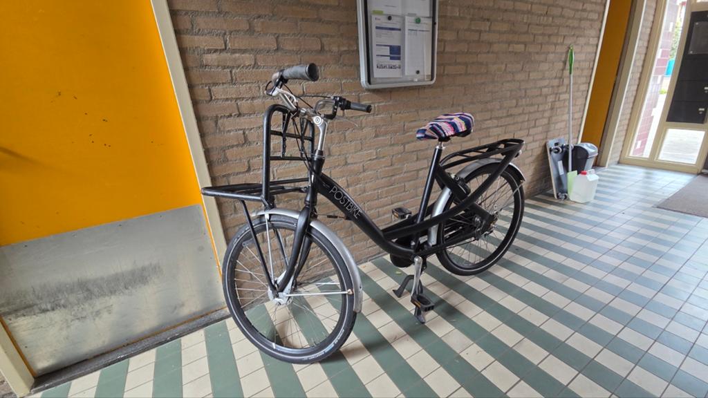 Postbike transportfiets - Zwart, Fietsen en Brommers, Fietsen | Heren | Herenfietsen, Ophalen of Verzenden