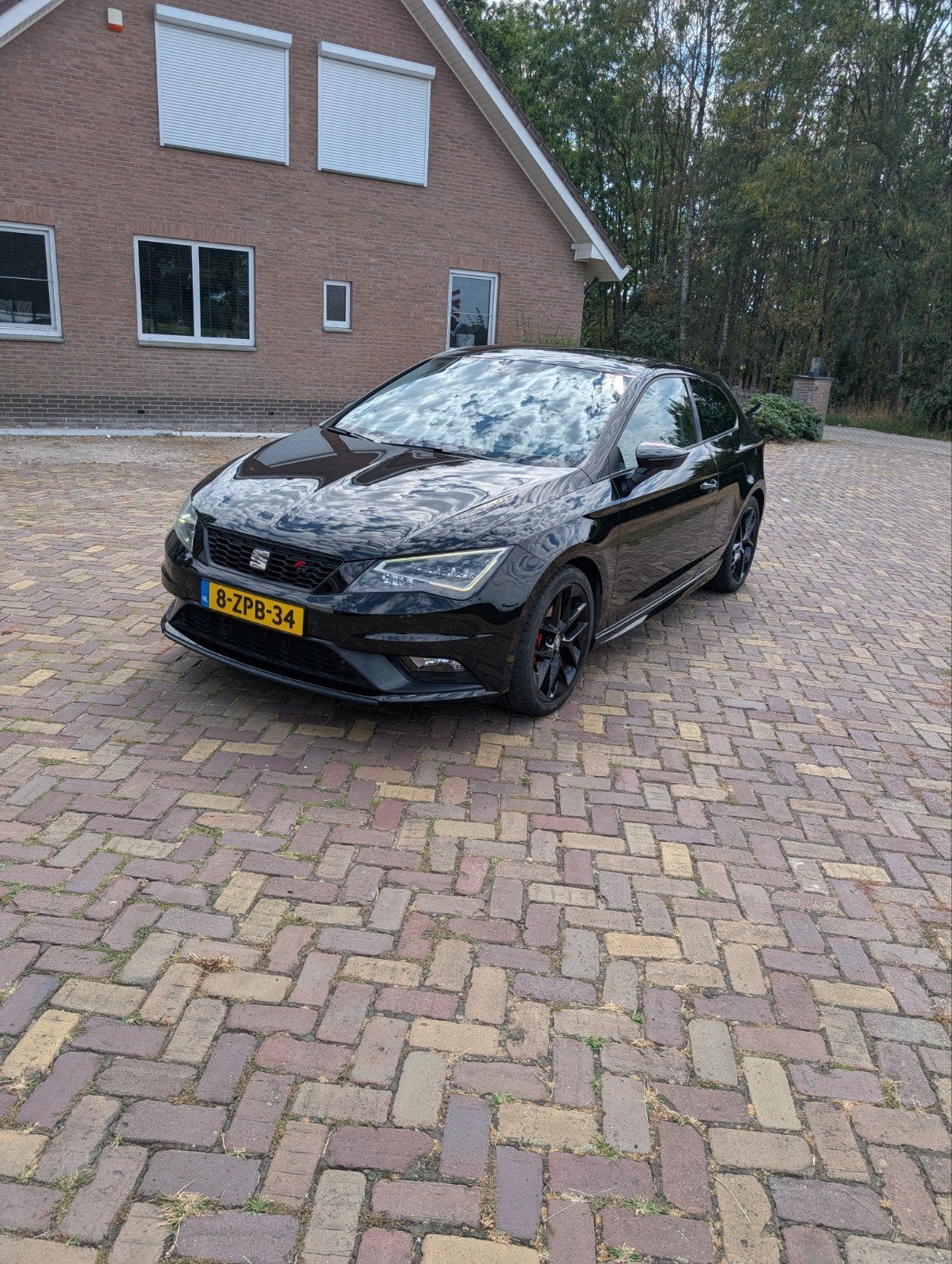 Seat Leon 1.8 TSI 180PK 2015 Zwart, 4 cilinders, Zwart, Origineel Nederlands, Handgeschakeld