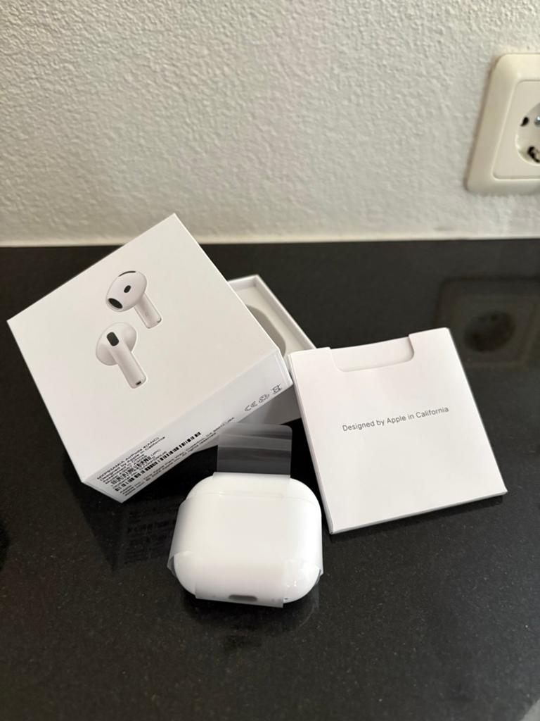 Airpods, Ophalen of Verzenden, Zo goed als nieuw