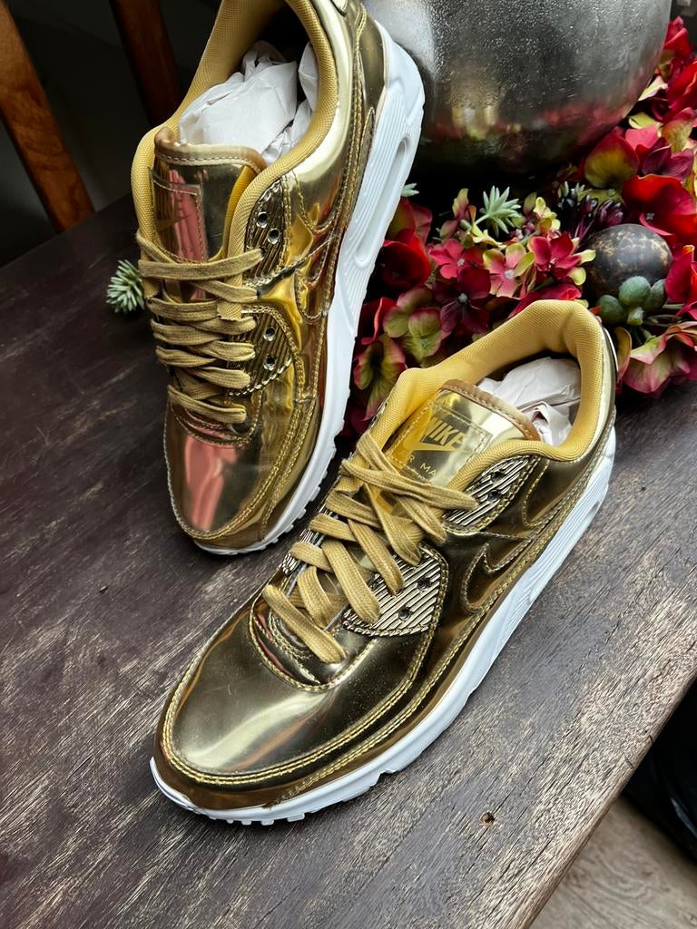 Nike 42mt nieuw! Special edition, Kleding | Dames, Schoenen, Overige kleuren, Nieuw, Ophalen of Verzenden, Sneakers of Gympen