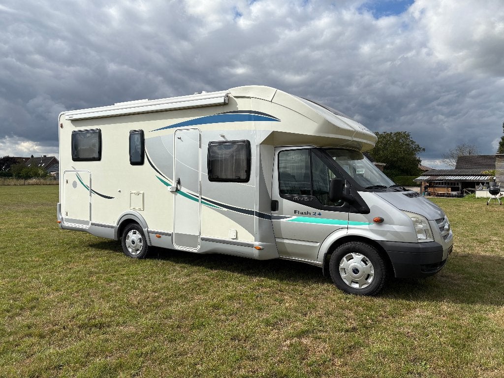 Mooie nette Ford Chausson Flash bouwjaar 2012, Luifel, Ringverwarming, Ford, Chausson