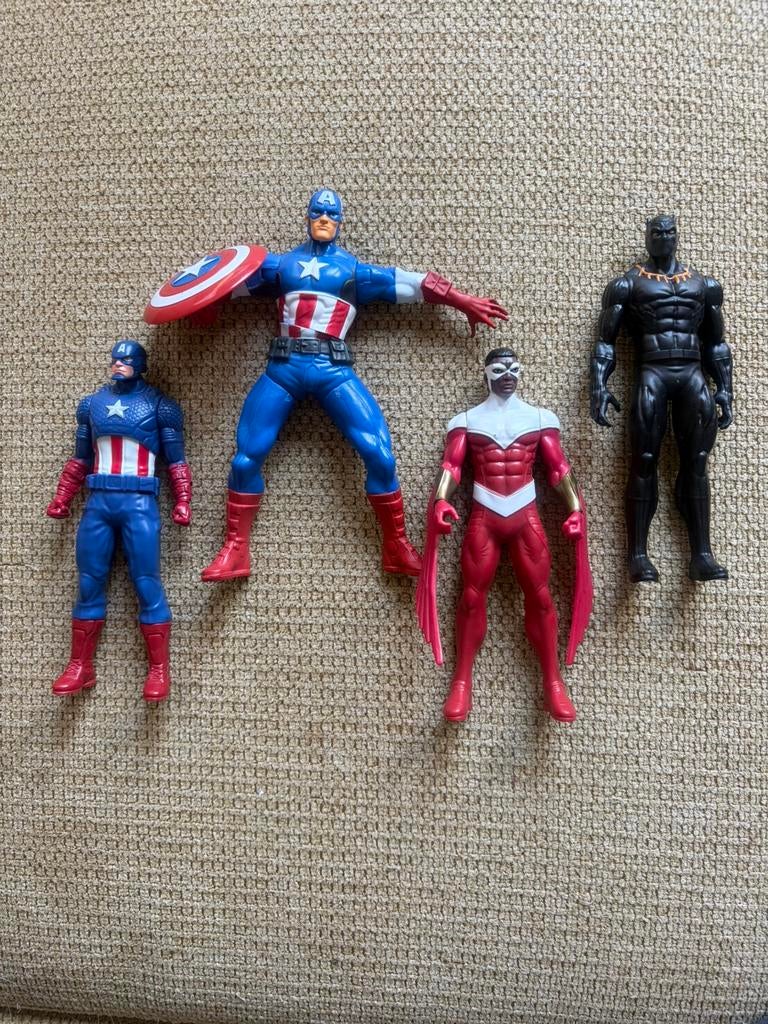 4 Marvel action figures, Ophalen of Verzenden, Zo goed als nieuw