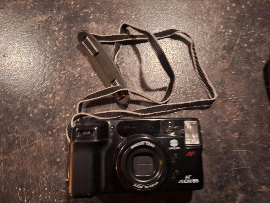 Foto camera Minolta AF Zoom 65 Minolta zoomlens 38-65mm, Audio, Tv en Foto, Fotocamera's Analoog, Ophalen, Zo goed als nieuw, Compact