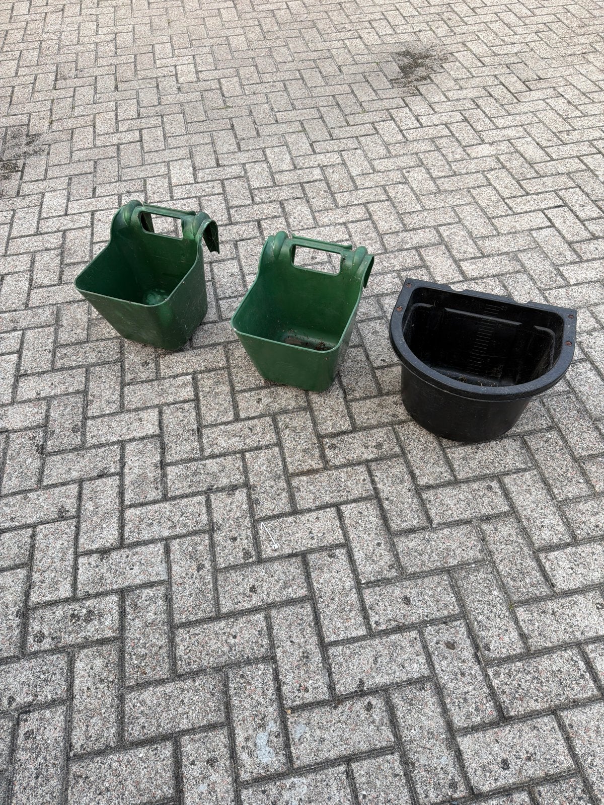 Voerbak waterbak, Dieren en Toebehoren, Ophalen