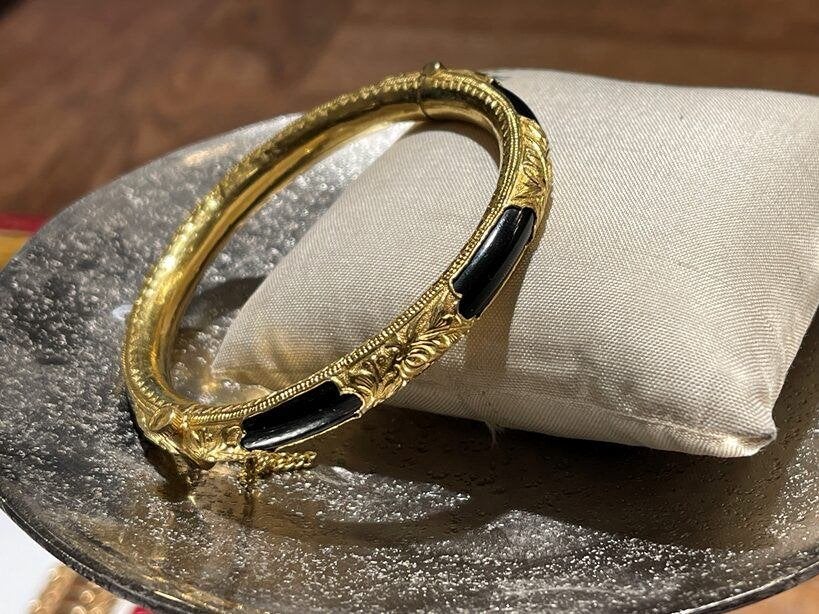 Sierlijke Geelgouden Vintage Slavenarmband 22 KRT, Sieraden, Tassen en Uiterlijk, Ophalen of Verzenden, Zo goed als nieuw, Info@kleenedelmetalen.nl