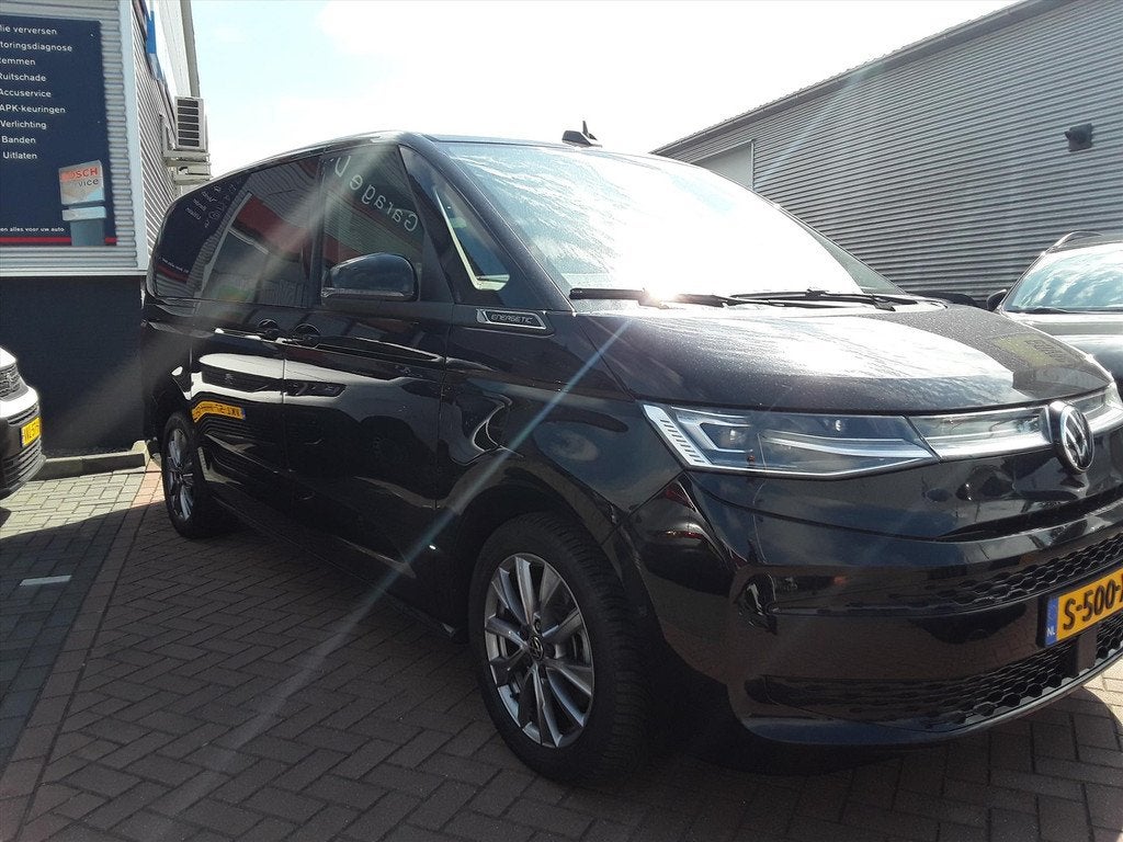 VOLKSWAGEN Multivan 1.4 eHybrid 218pk L2H1 6-DSG Style, 12 maanden, Gebruikt, Euro 6, Zwart