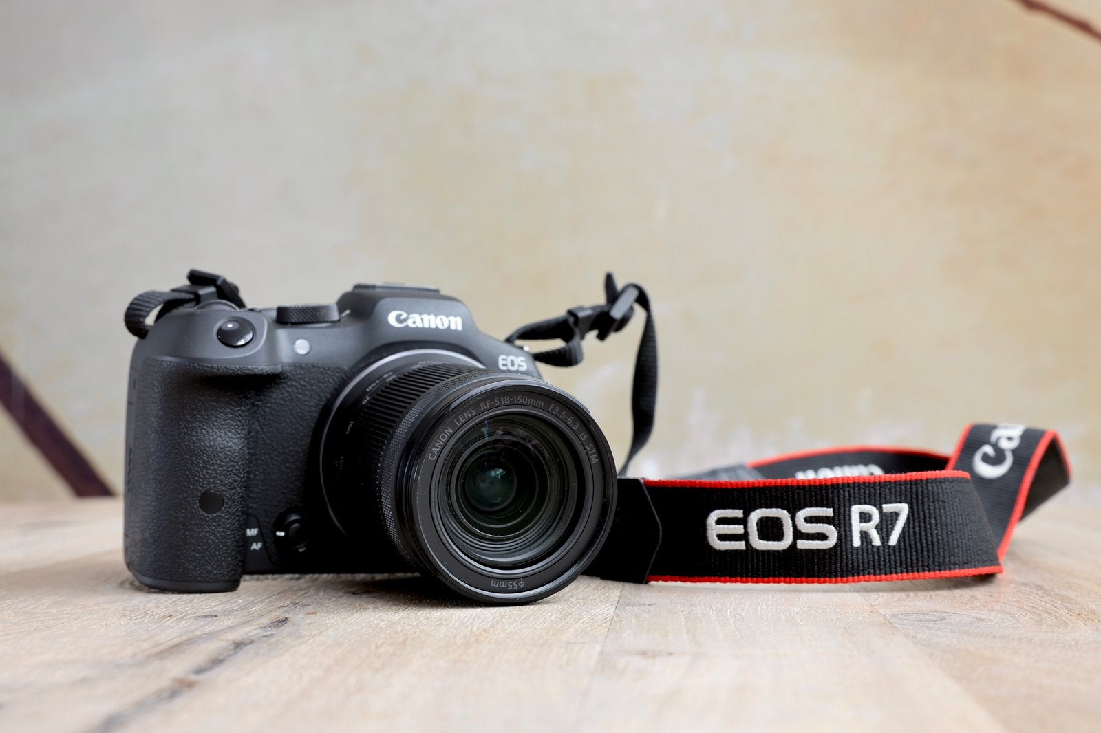Canon r7 met RF-S 18-150 f3.5-6.3 + 2 filters, Ophalen, Bluetooth, 32 megapixels, Zo goed als nieuw