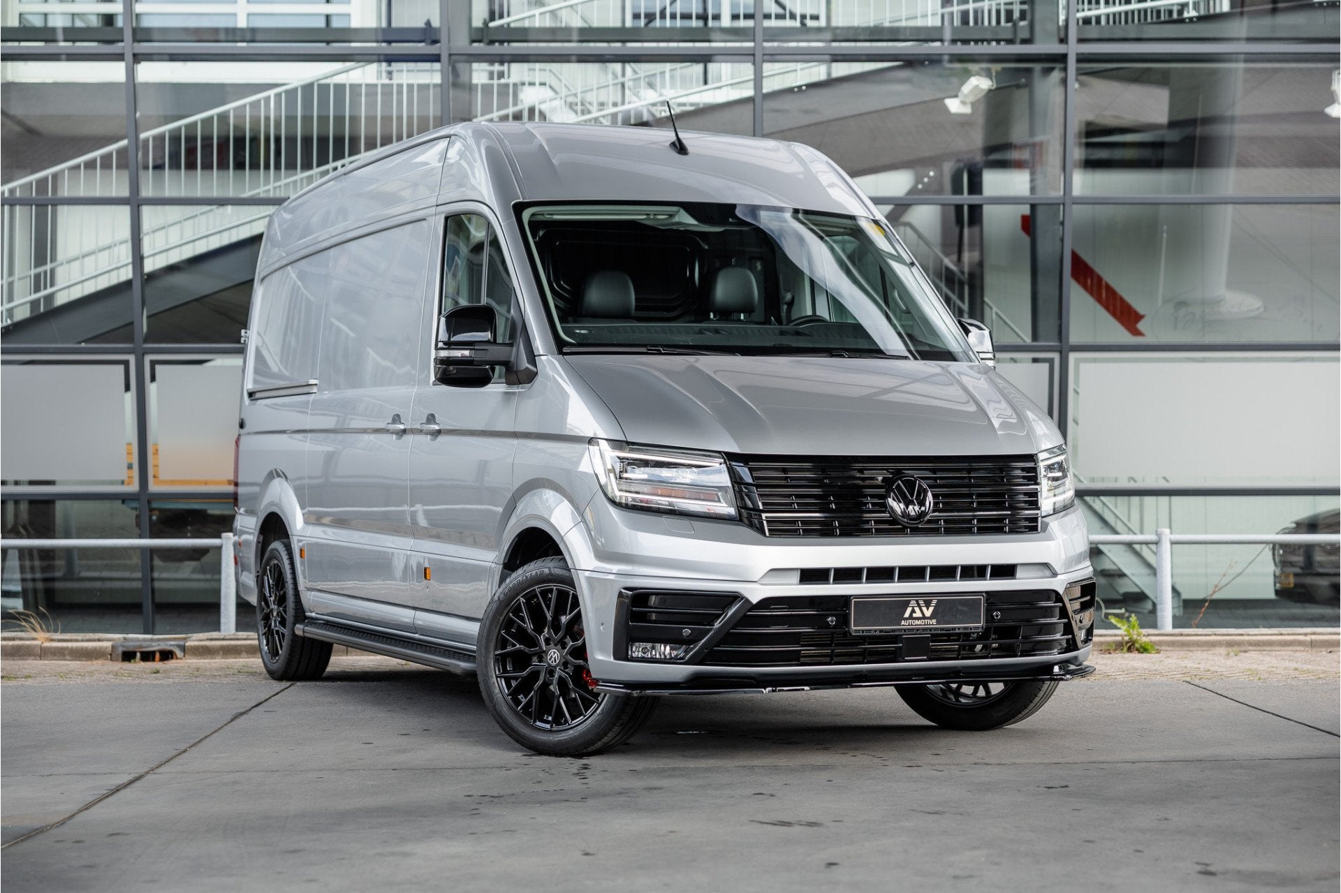 Volkswagen Crafter 2.0 TDI DSG L3H3 | Bi-Xenon | Trekhaak |, Stof, Gebruikt, 4 cilinders, Volkswagen