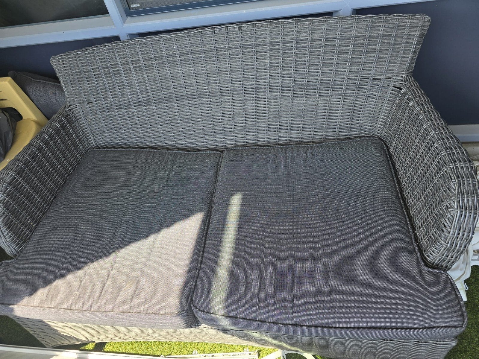 Wicker loungeset met glazen tafelblad, Gebruikt, Bank, Loungeset, Wicker