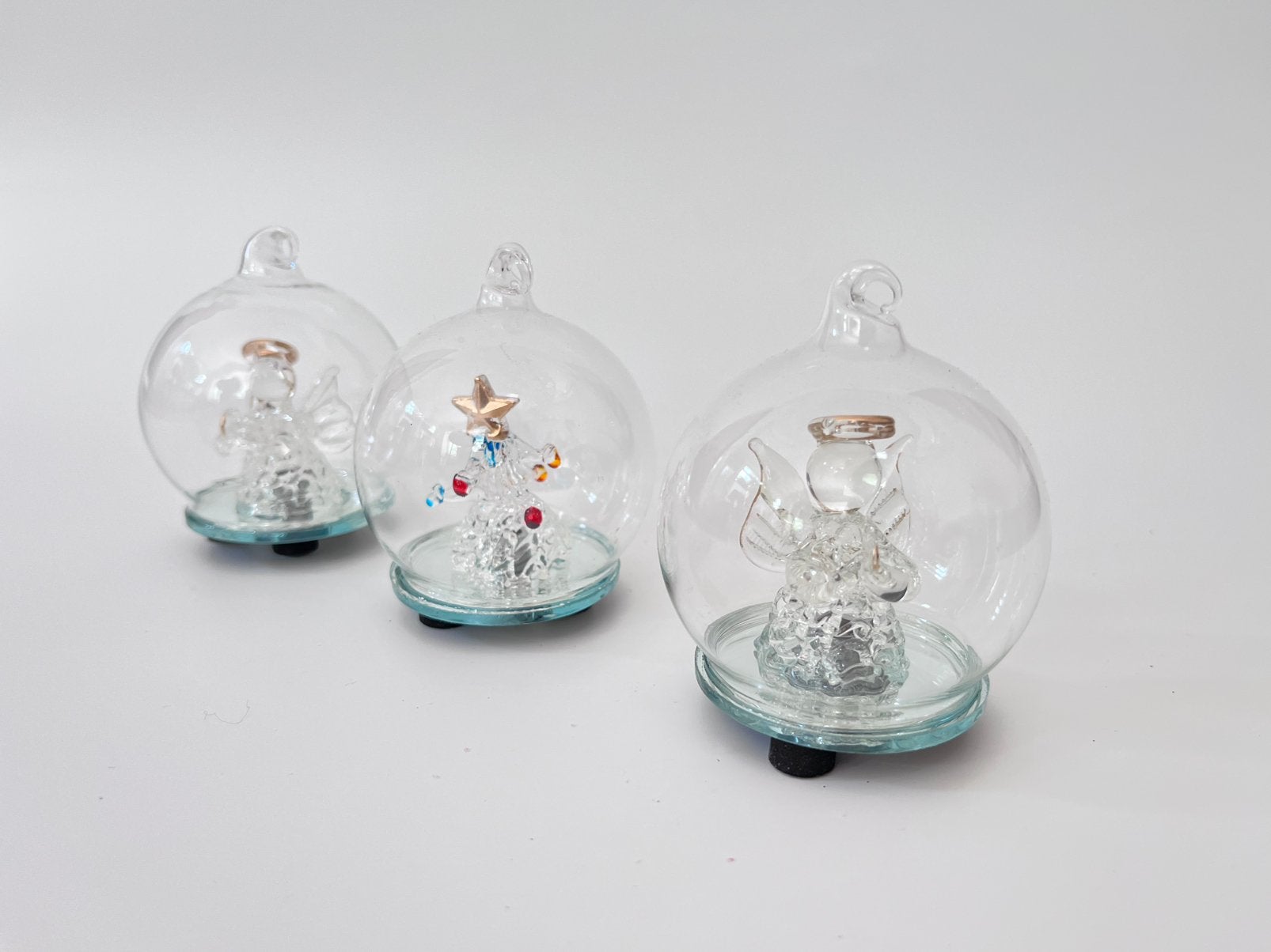 Glazen kerstballen/ornamenten met engel en kerstboom 3x, Ophalen of Verzenden, Zo goed als nieuw