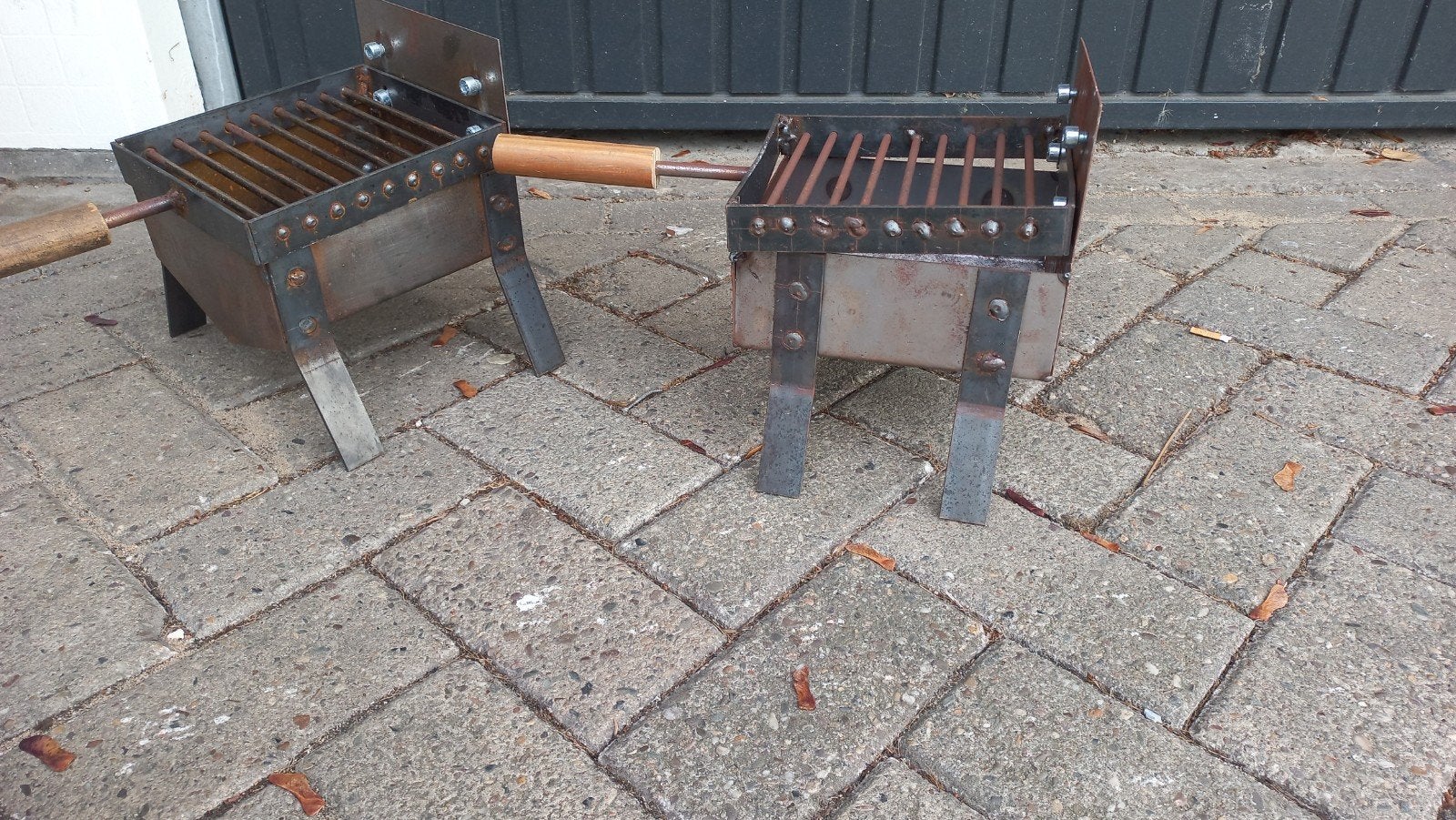 2x Handgemaakte mini BBQ / Rookoven - Zo goed als nieuw, Ophalen of Verzenden, Zo goed als nieuw