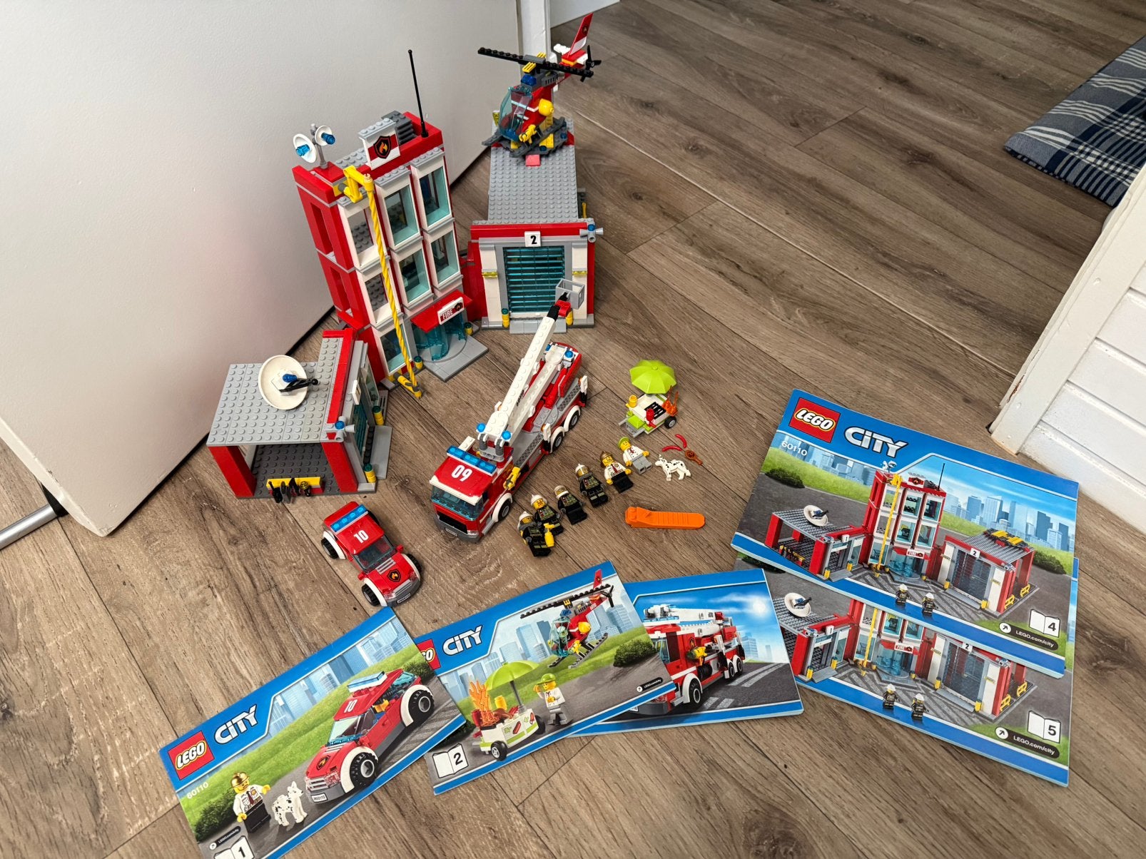 Lego 60110 City Brandweerkazerne, Kinderen en Baby's, Speelgoed | Duplo en Lego, Ophalen, Lego, Inclusief minifiguren, Complete set