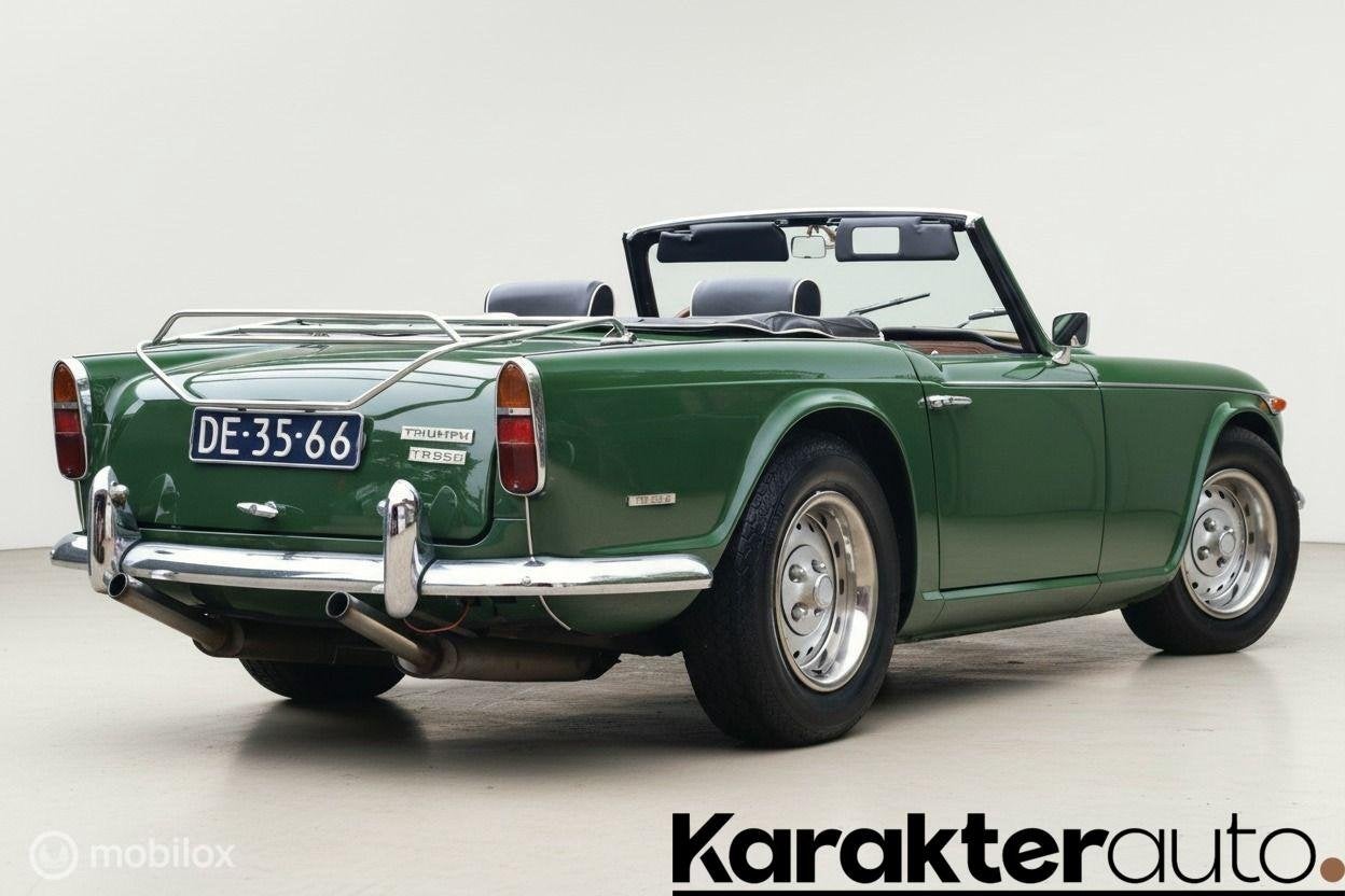 Gebruiksklare Triumph TR4 met 6-cilinder uit TR250 / TR5, Auto's, Achterwielaandrijving, Zwart, Cabriolet, Triumph