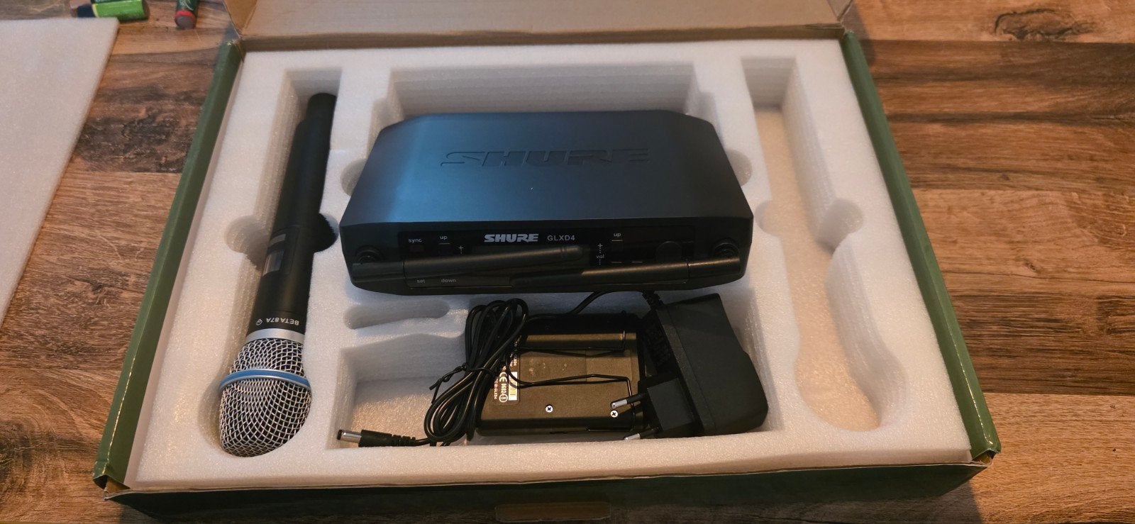 Draadloze set (Shure replica) microfoon en headset in 1, Auto diversen, Autoradio's, Ophalen of Verzenden, Nieuw