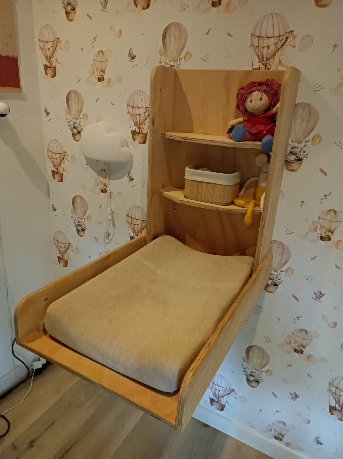 Wandcommode inklapbaar met planken - Hout, Gebruikt, Minder dan 75 cm, 70 cm of meer, Commode
