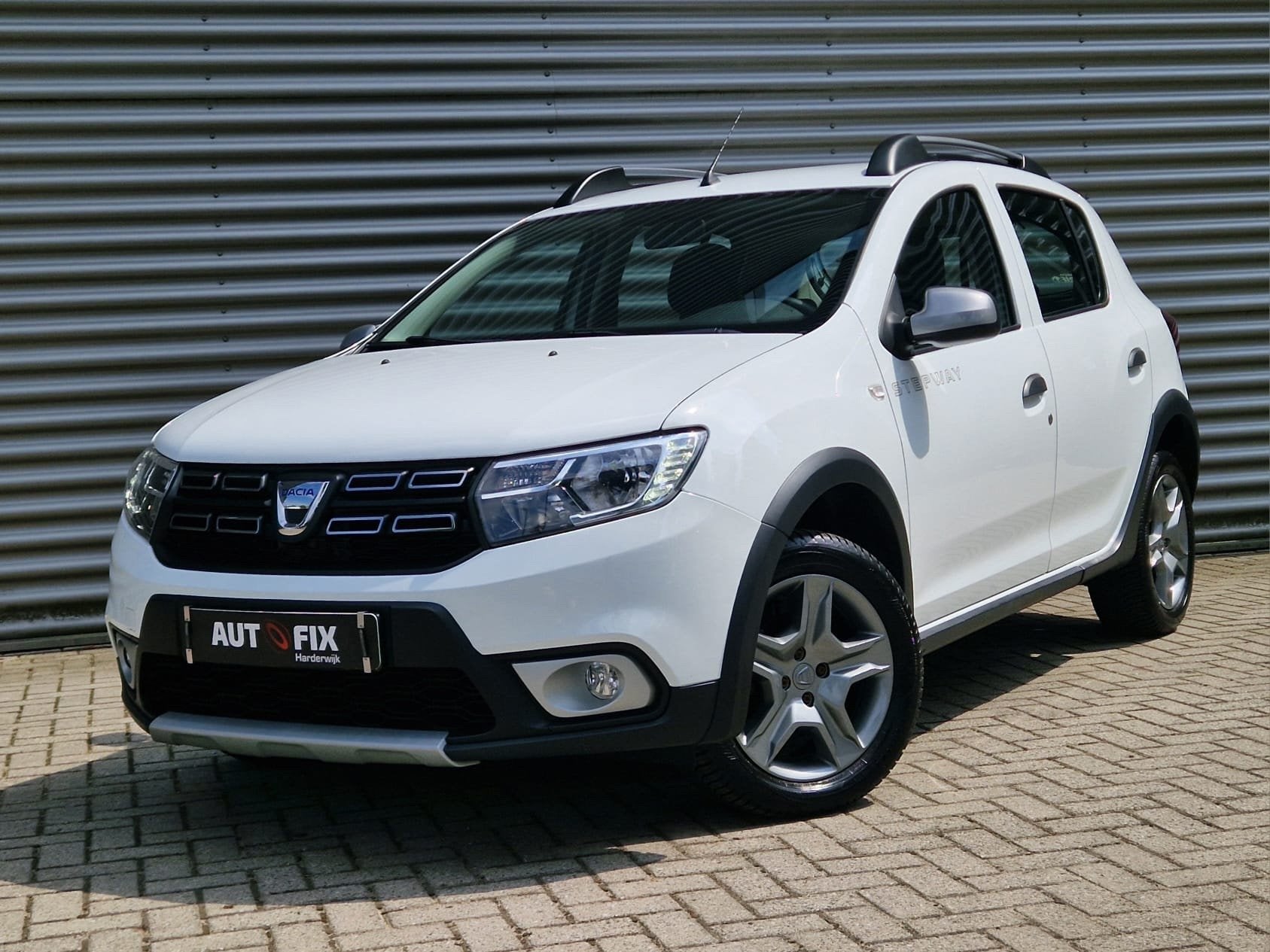Dacia SANDERO Stepway 0.9 TCe Tech Road Nieuwe ketting, Auto's, Dacia, Voorwielaandrijving, 898 cc, Euro 6, Overige carrosserieën