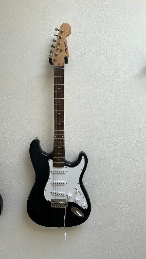 C.Giant elektrische gitaar, Ophalen of Verzenden, Gebruikt, Solid body, Overige merken