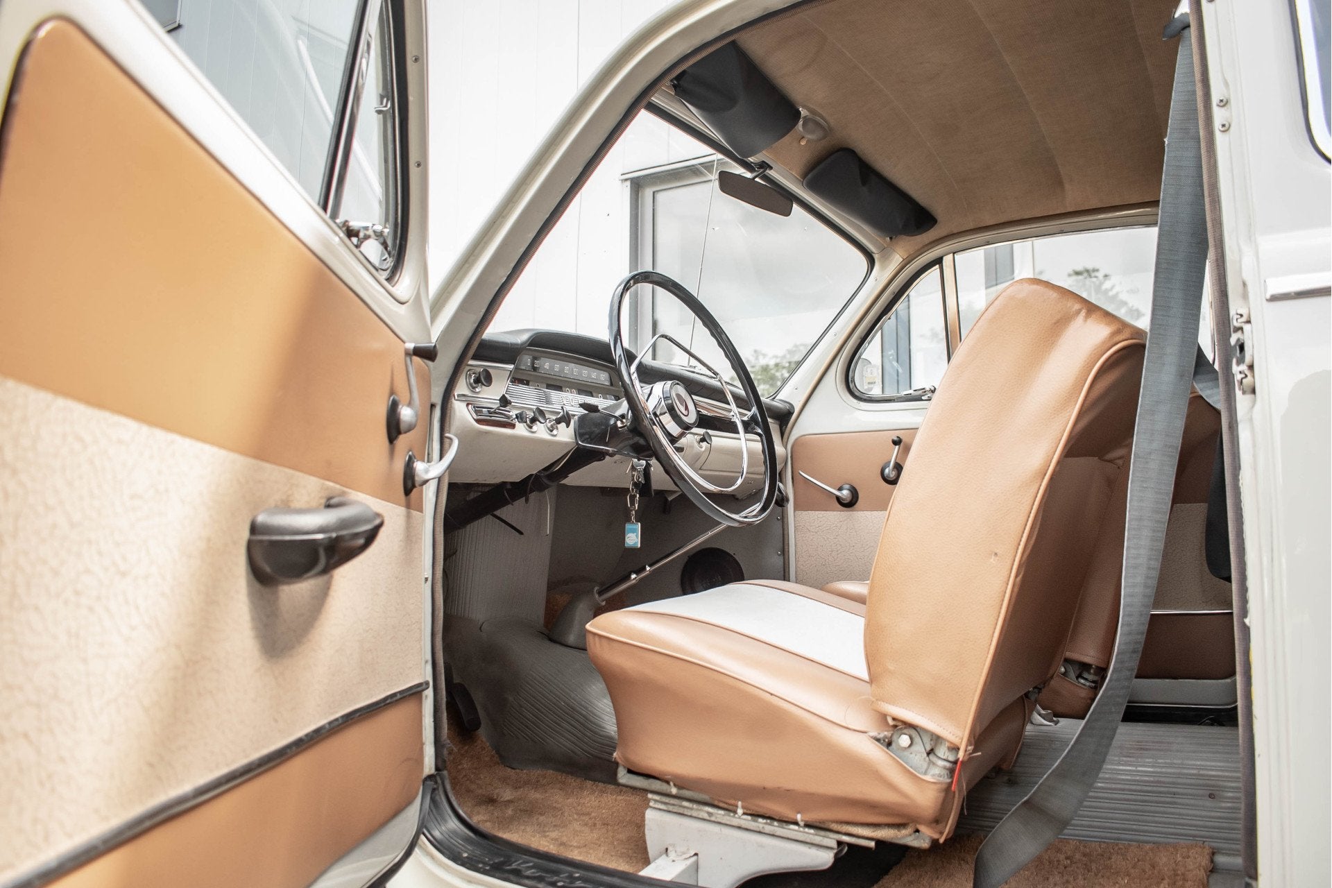 Volvo P 54403 A | Kattenrug | extreem net exemplaar, foto 5