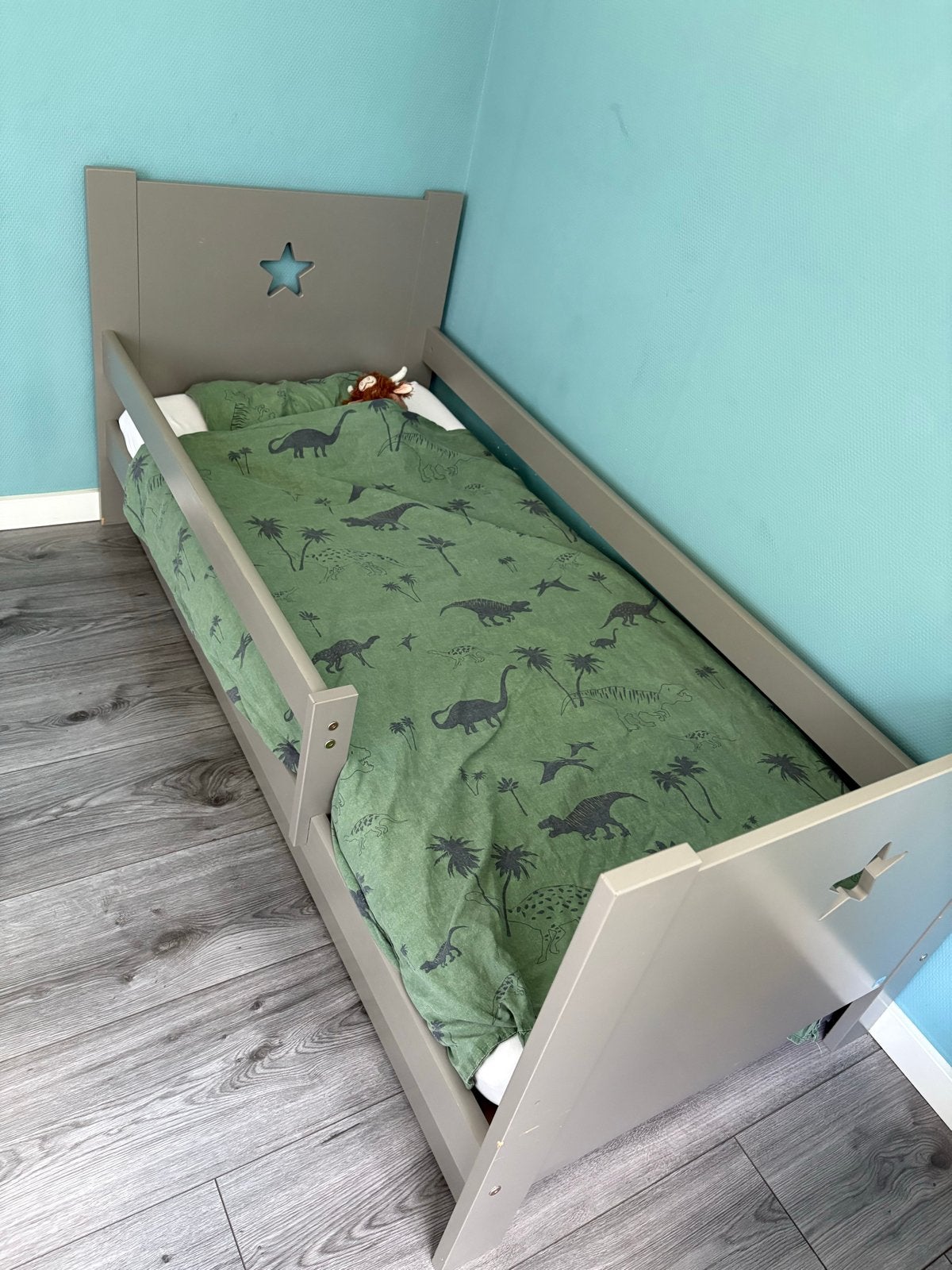 Petit Amélie - Peuterbed met lade en matras, Kinderen en Baby's, Kinderkamer | Bedden, Ophalen, Gebruikt, 70 tot 85 cm, 140 tot 160 cm