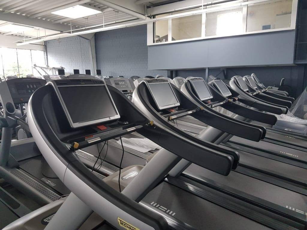 UIT OPHEF TECHNOGYM loopband /crosstrainer set Technogym, Ophalen, Gebruikt, Benen, Overige typen