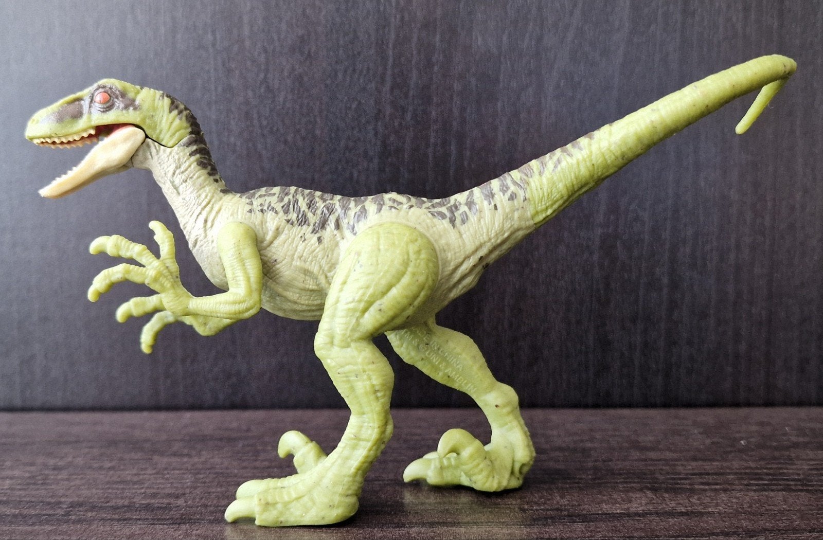 Jurassic World Dino Escape Velociraptor (Groen), Ophalen, Gebruikt