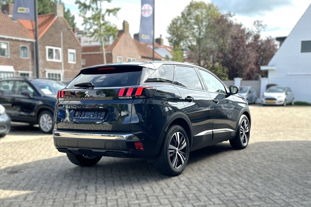 Peugeot 3008 1.2 PureTech Allure (bj 2019, automaat), Auto's, Automaat, 12 maanden, Gebruikt, 1295 kg