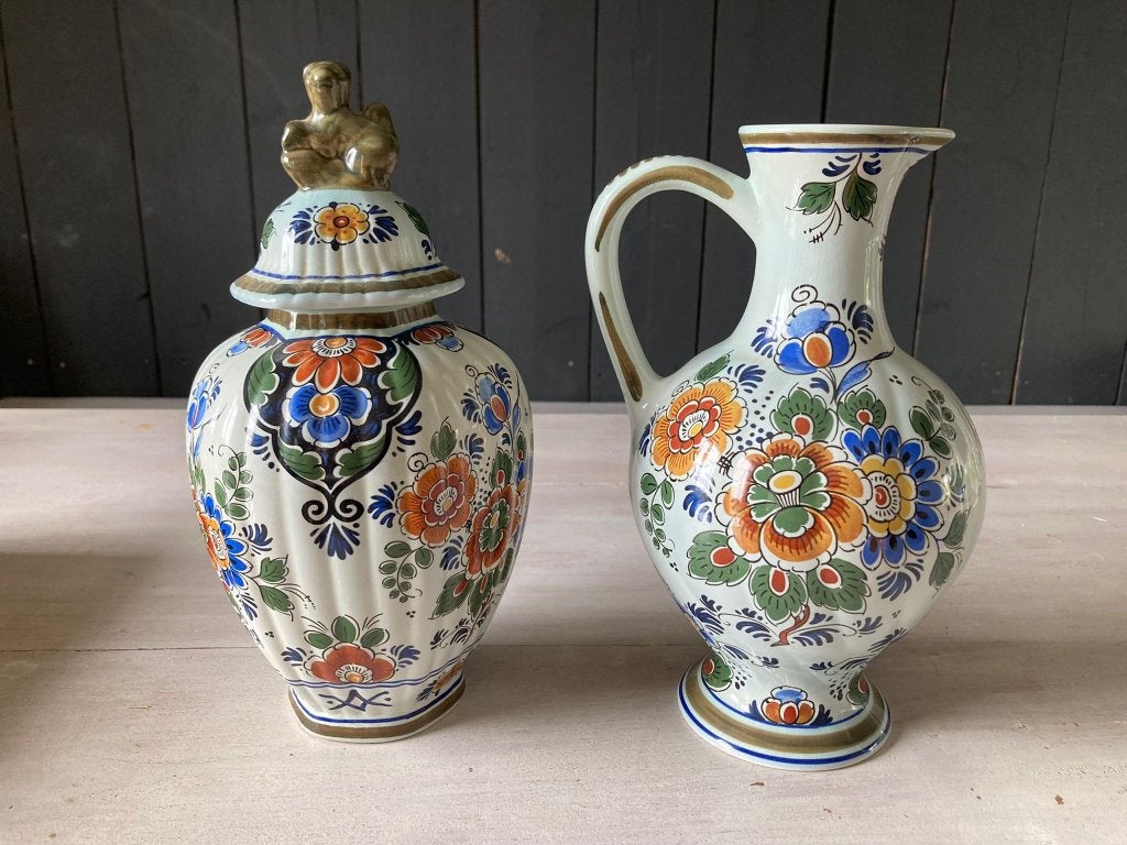 Delft polychroom Holland handwerk vaas en schenkkan, Antiek en Kunst, Antiek | Keramiek en Aardewerk, Ophalen