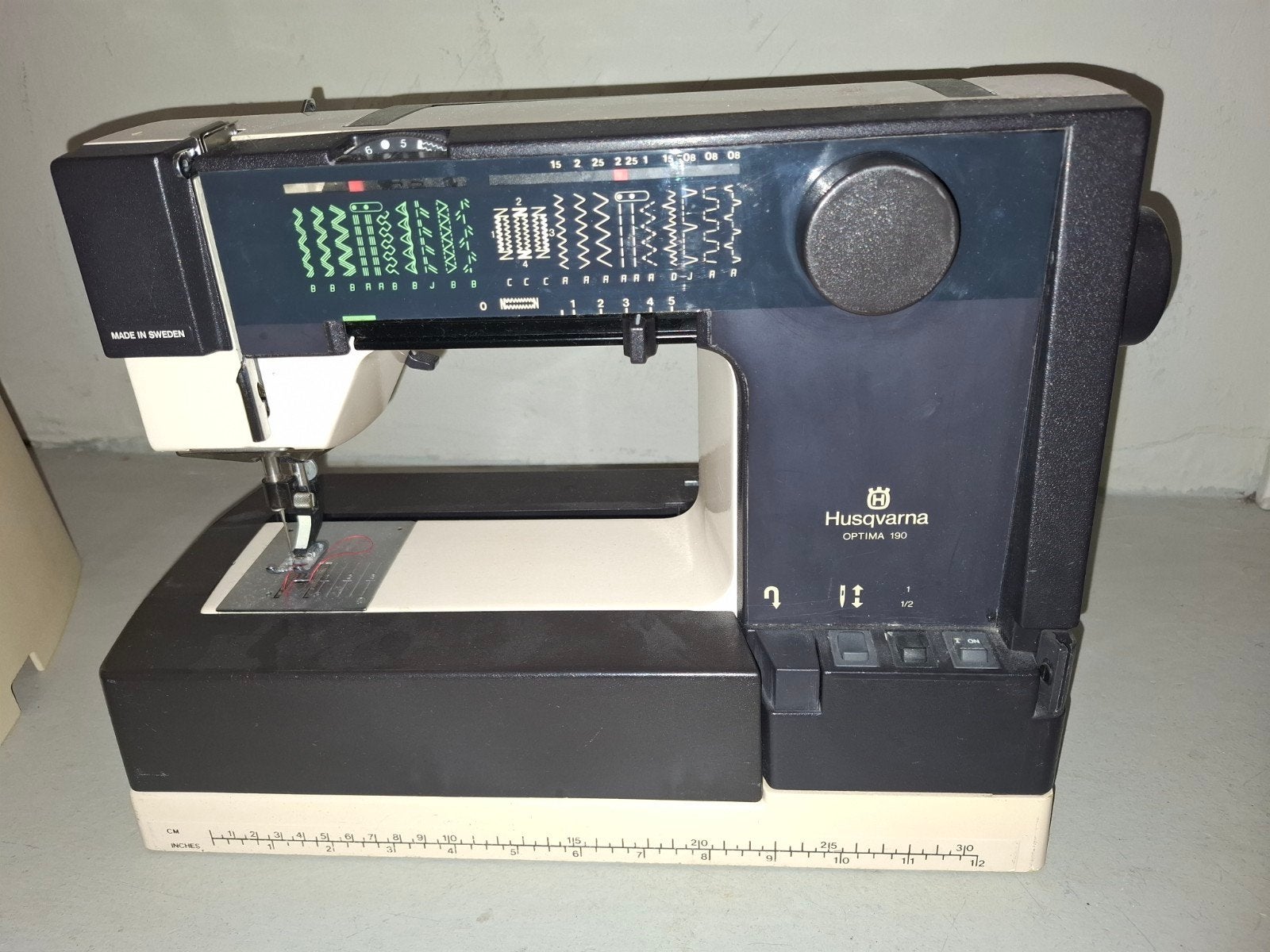 Husqvarna Optima 190 Naaimachine, Hobby en Vrije tijd, Naaimachines en Toebehoren, Ophalen, Gebruikt, Naaimachine, Husqvarna