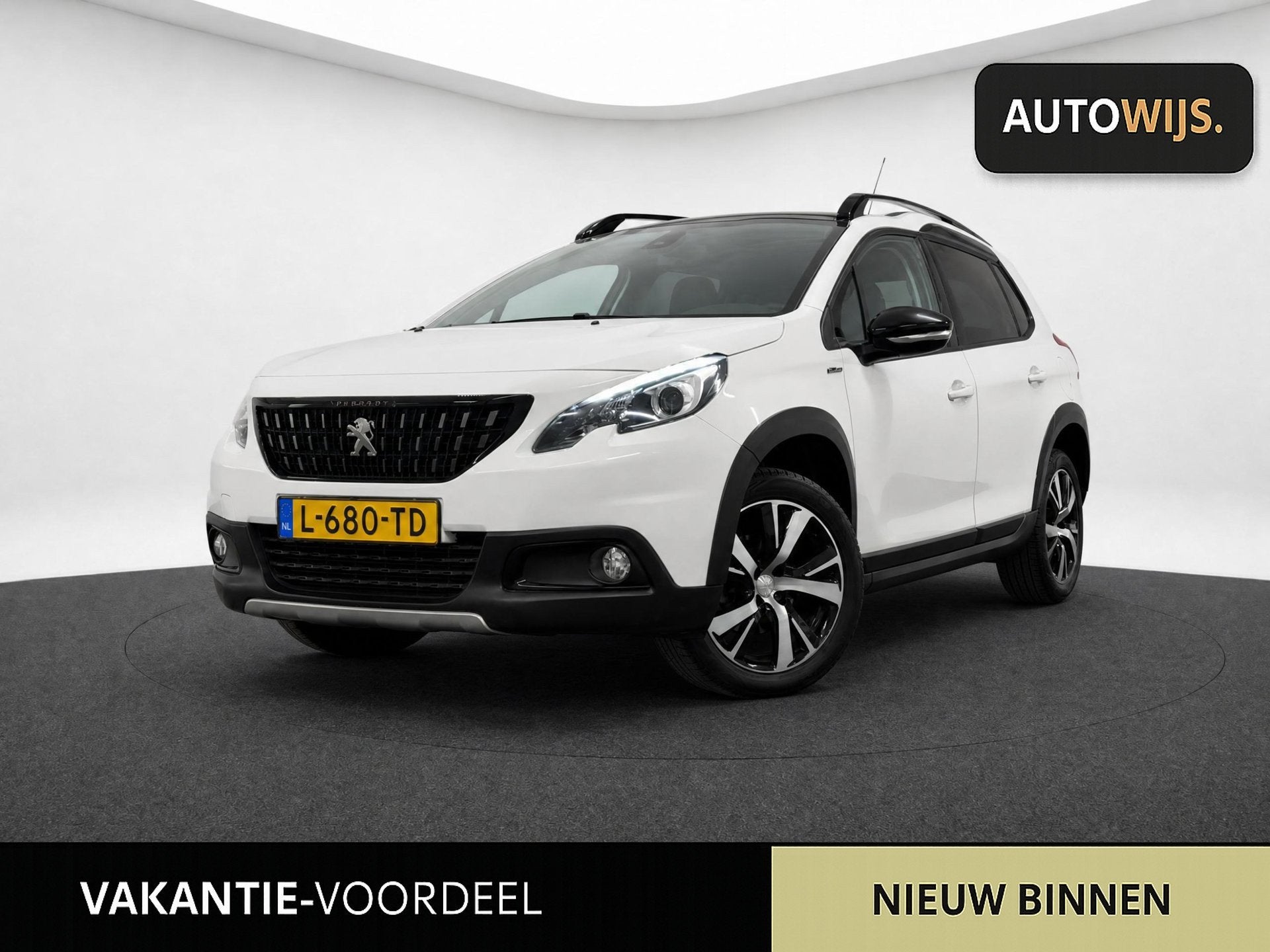 Peugeot 2008 1.2 PureTech GT-line|PANO|ALLURE|TREKHAAK|XENON, Auto's, Peugeot, Bedrijf, Handgeschakeld, 3 cilinders, SUV of Terreinwagen