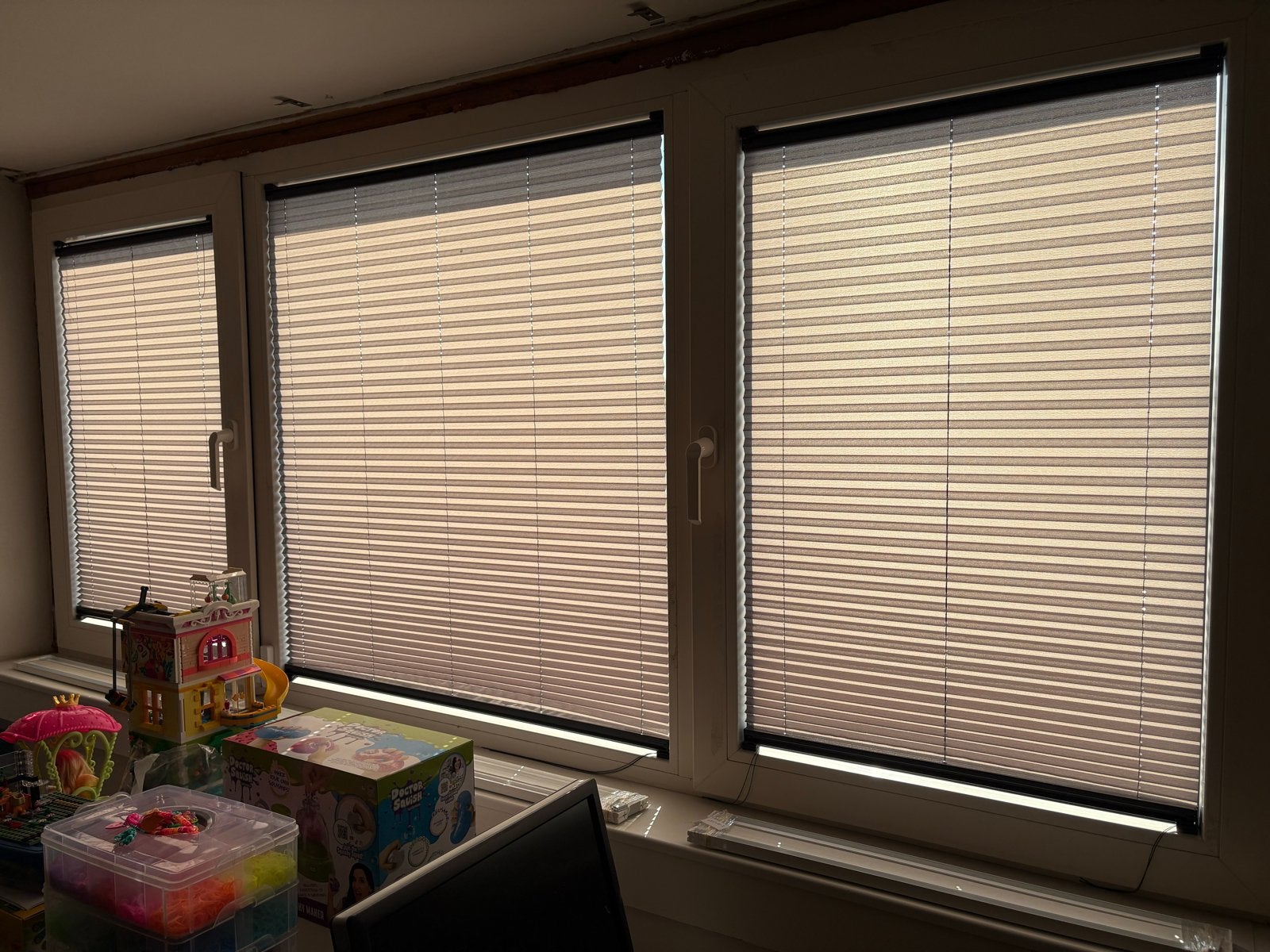 Set van 5 antracietkleurige top down plisségordijnen, Huis en Inrichting, Gebruikt, Ophalen of Verzenden, Lichtdoorlatend, Grijs
