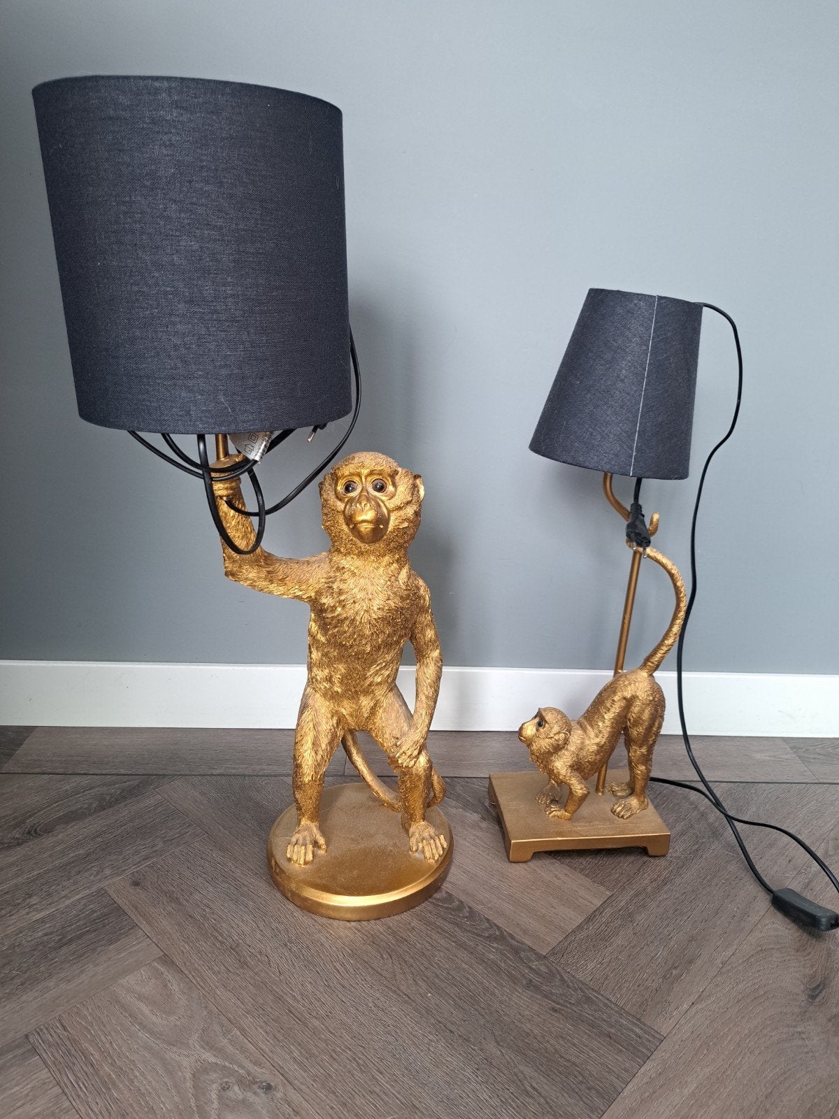 Set van 2 gouden apenlampen met zwarte kappen, Kunststof, Ophalen of Verzenden, Zo goed als nieuw, Goud