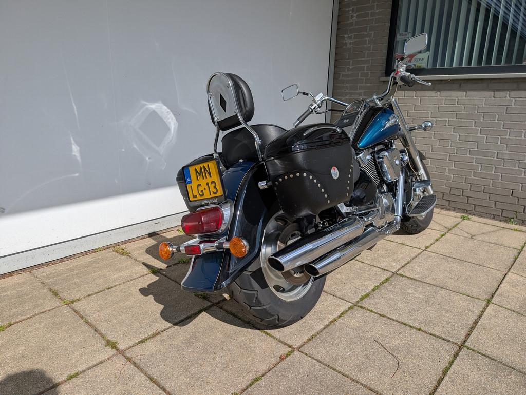 Suzuki Intruder VL 1500 (bj 2000), Lange Dreef 12
4131 NH  VIANEN, NL, Chopper, Bedrijf, Nimag Suzuki B.V.