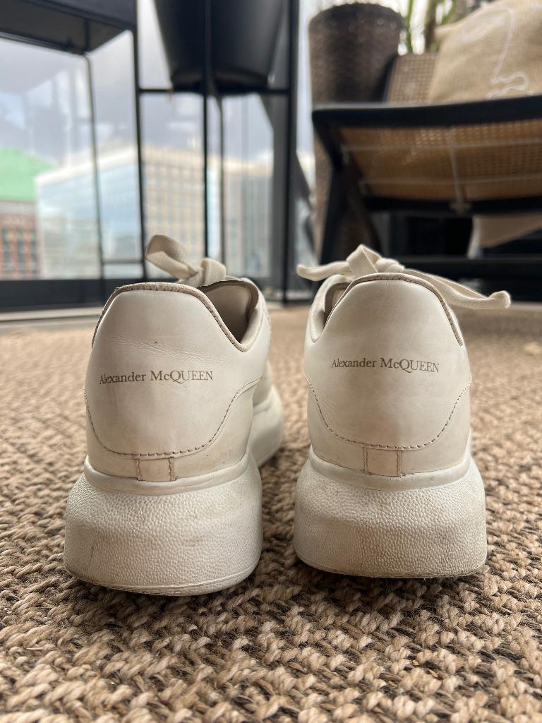 Sneakers Alexander McQueen, Wit, Ophalen of Verzenden, Sneakers of Gympen, Gedragen