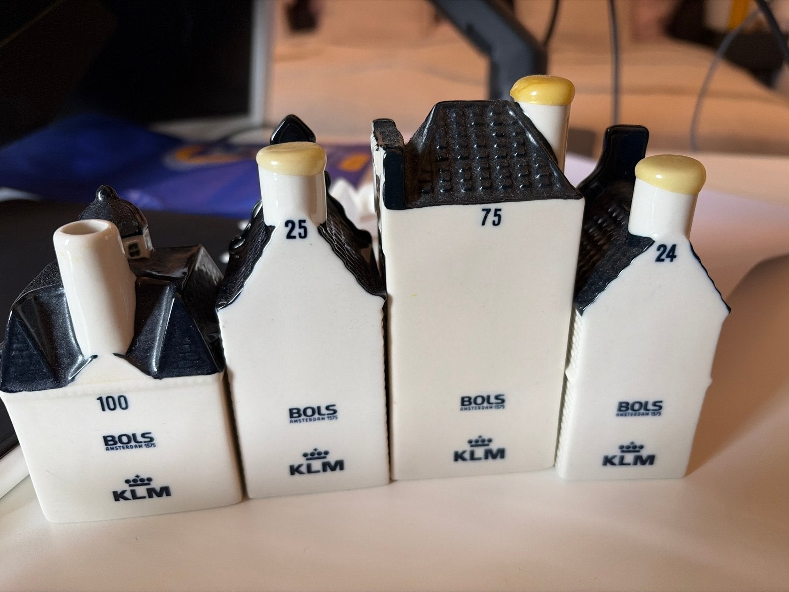 KLM BOLS Delfts Blauw Huisjes - Set van 4, Ophalen of Verzenden, Zo goed als nieuw, Porselein, Beeldje(s)