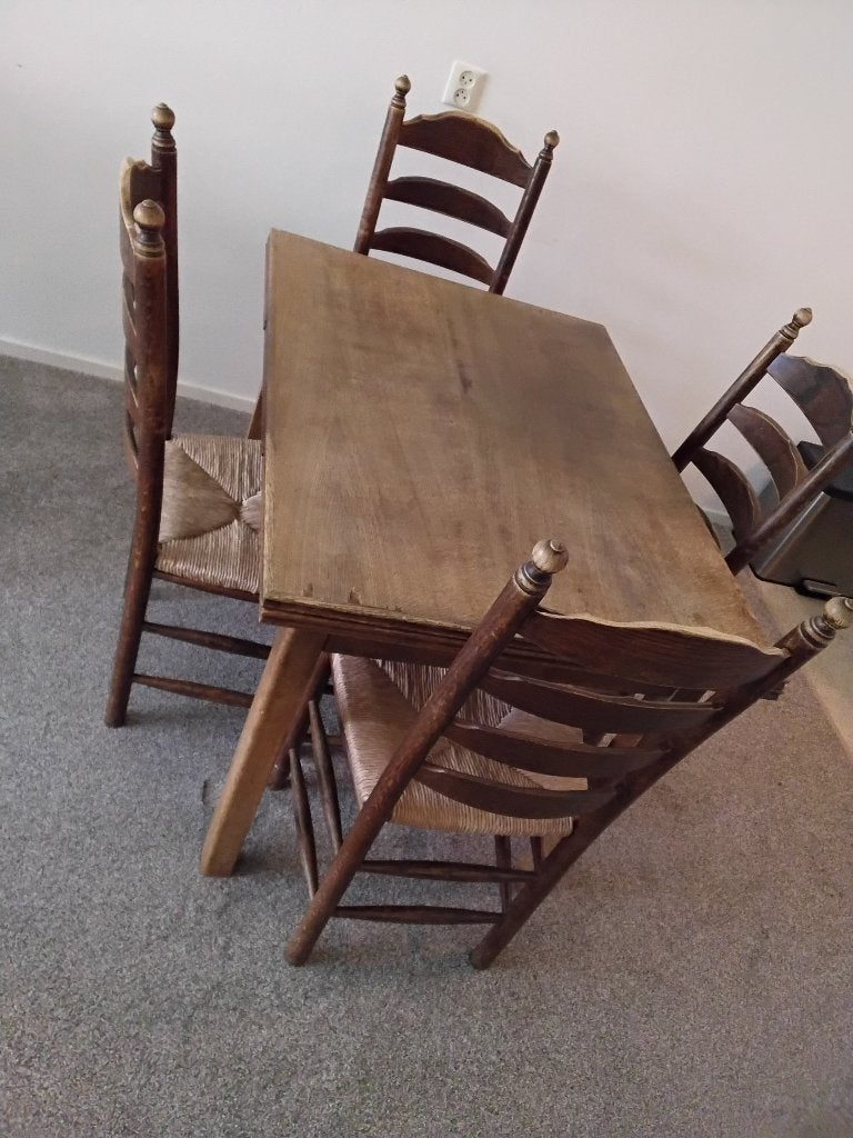 Tafel oud met uitschuif bladen met 4 stoelen, Ophalen, Gebruikt, 100 tot 150 cm, 50 tot 100 cm