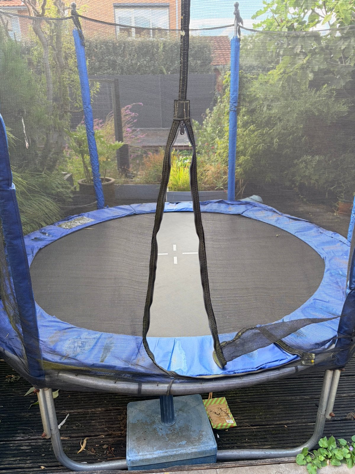 Trampoline. 3 mrt, Ophalen, Gebruikt
