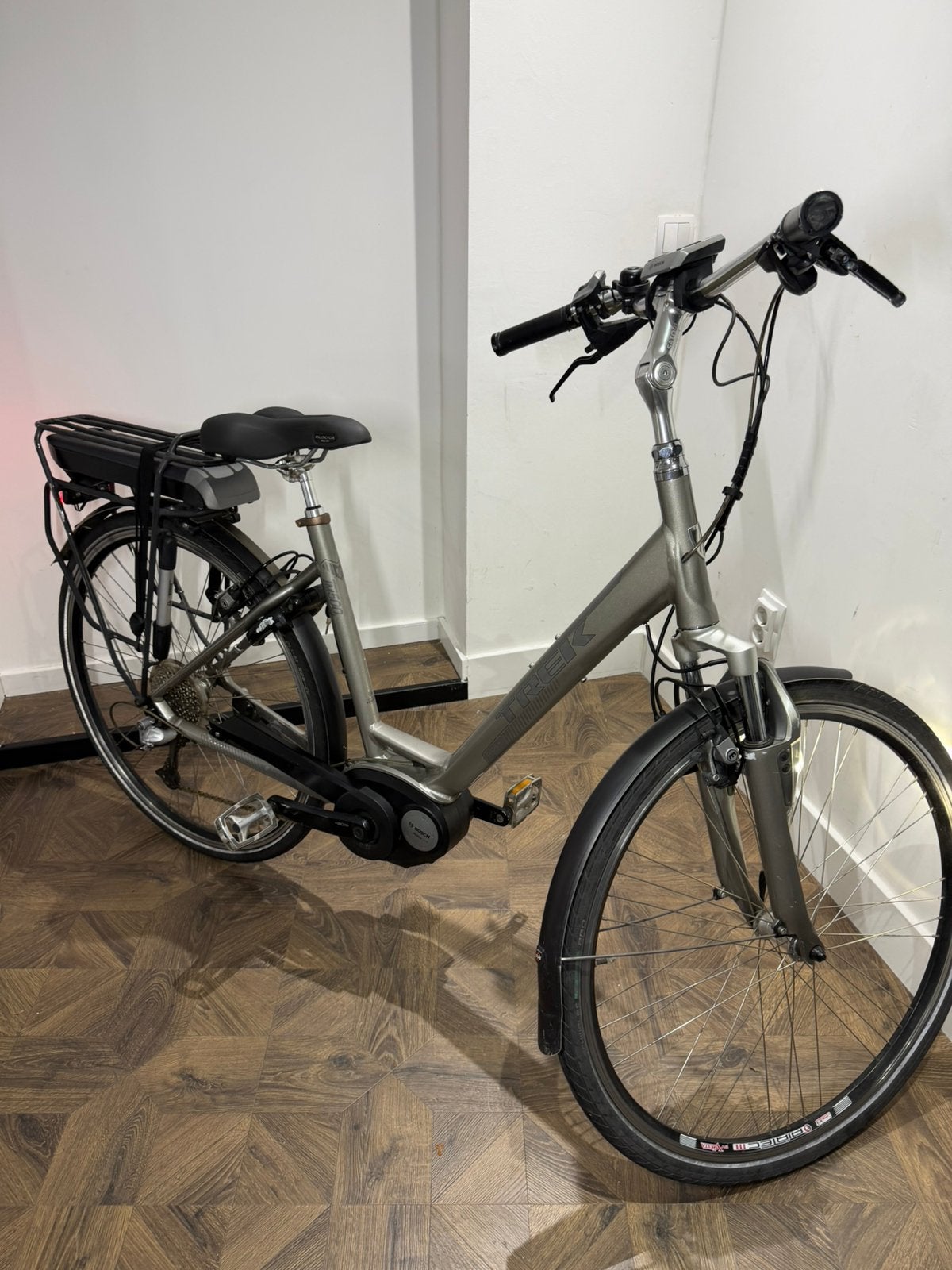 Trek tm500+ bosch active line 500wh damesfiets  garantie, Zo goed als nieuw, 50 km per accu of meer, 55 tot 59 cm, Ophalen